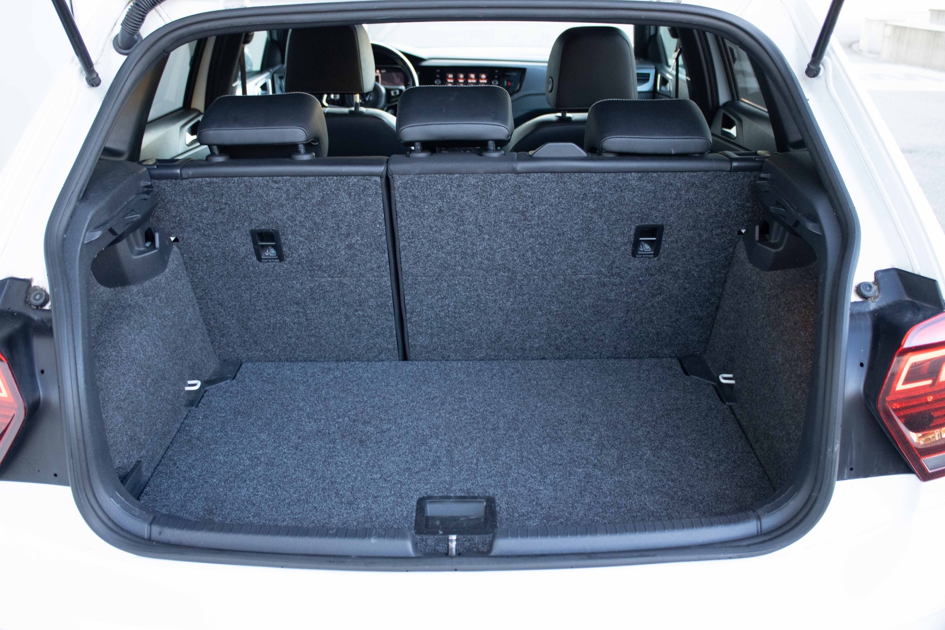 VW Polo 2.0 TSI GTI DSG-image-18