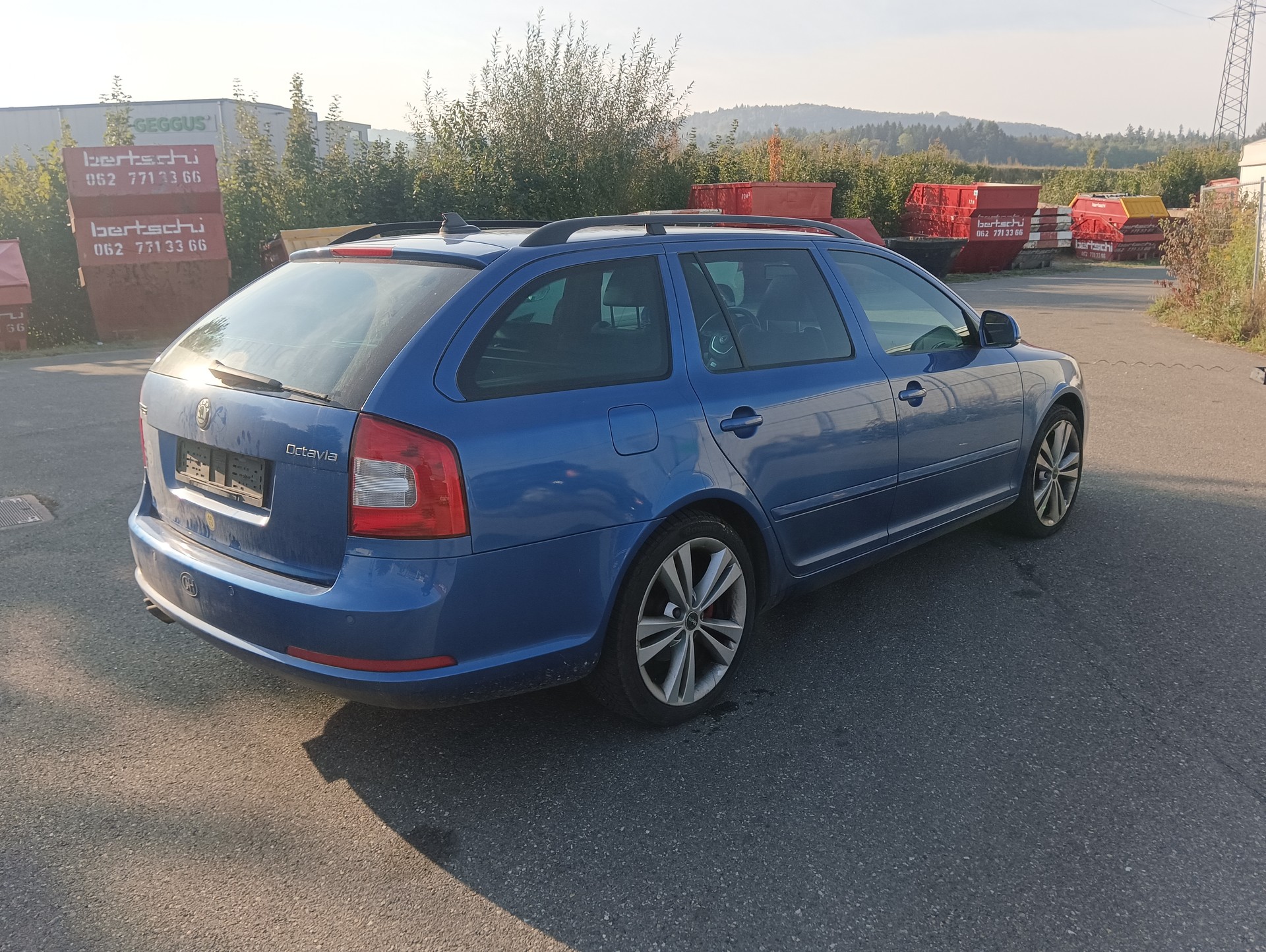 SKODA Octavia Combi 2.0 TDI RS DSG-image-6
