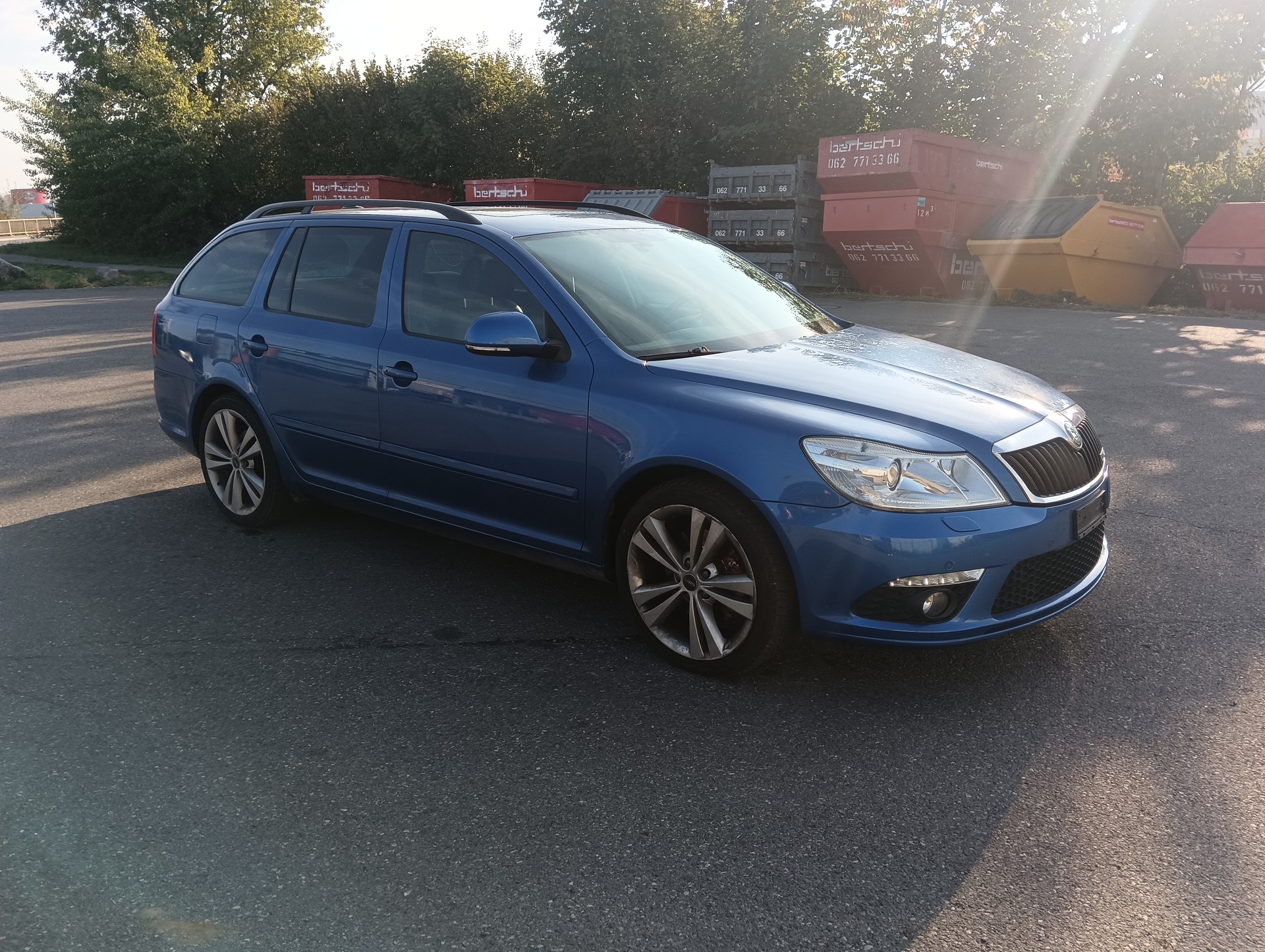 SKODA Octavia Combi 2.0 TDI RS DSG-image-4