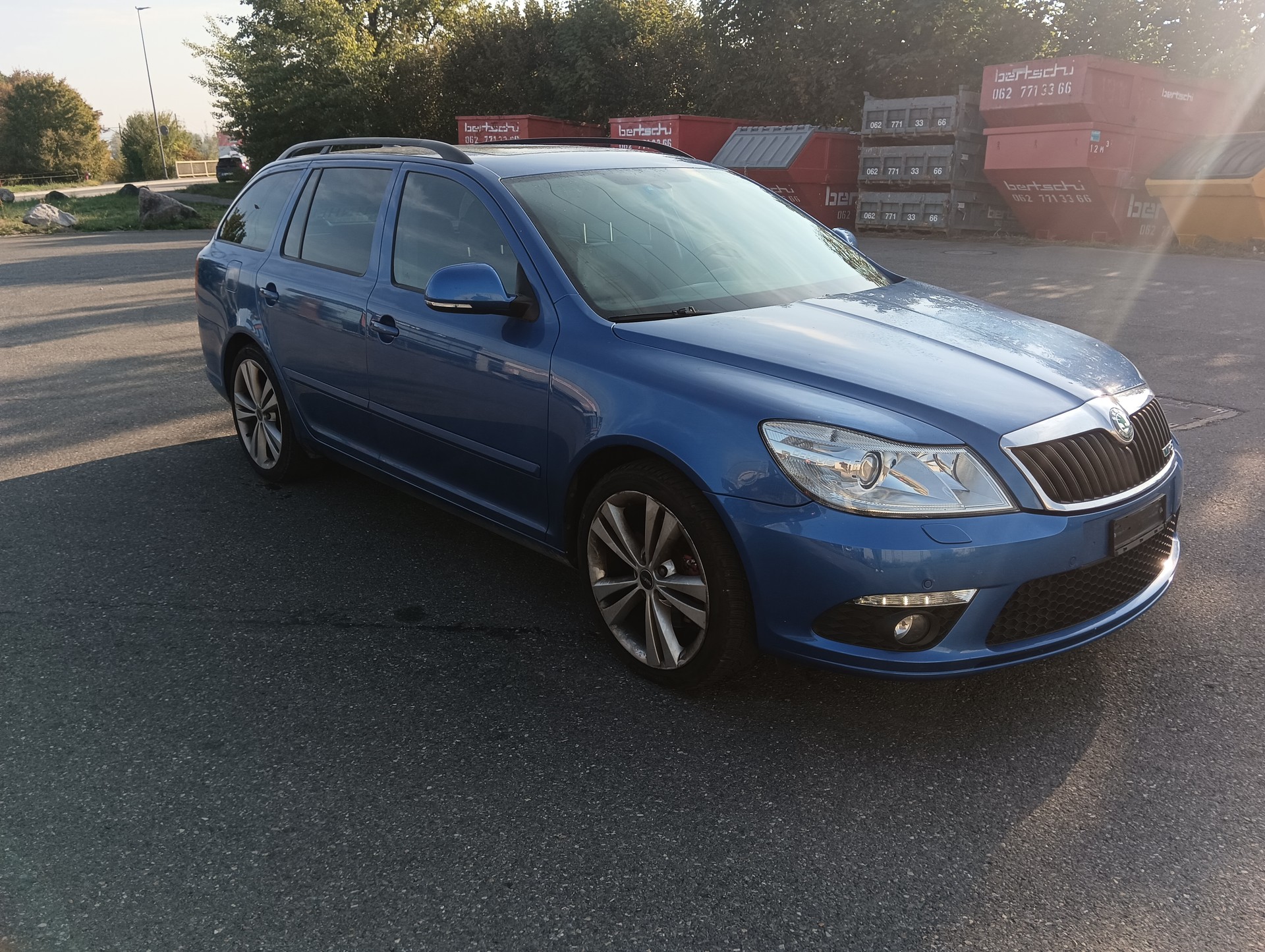 SKODA Octavia Combi 2.0 TDI RS DSG-image-1