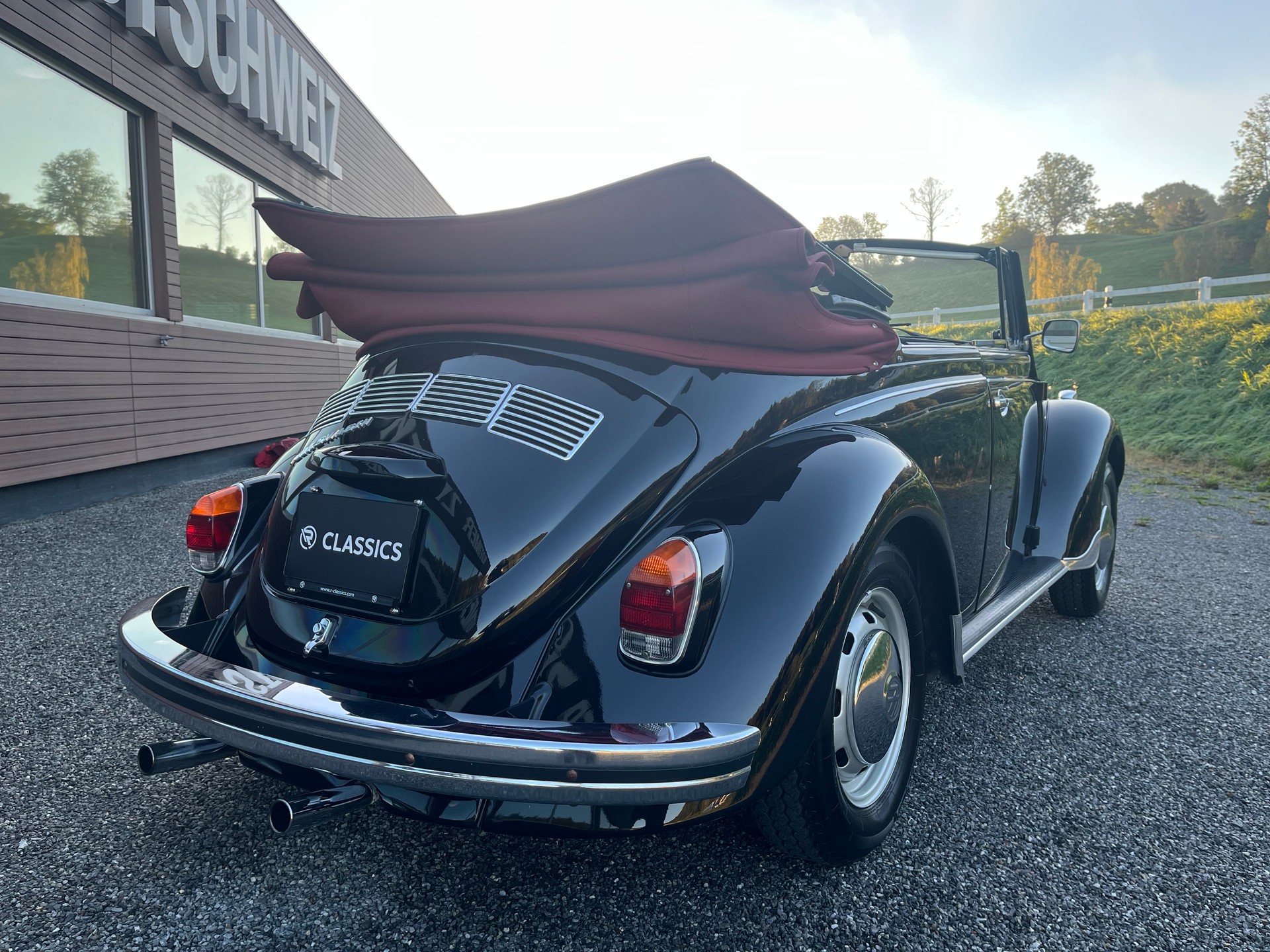 VW 1302 LS Cabriolet-image-2