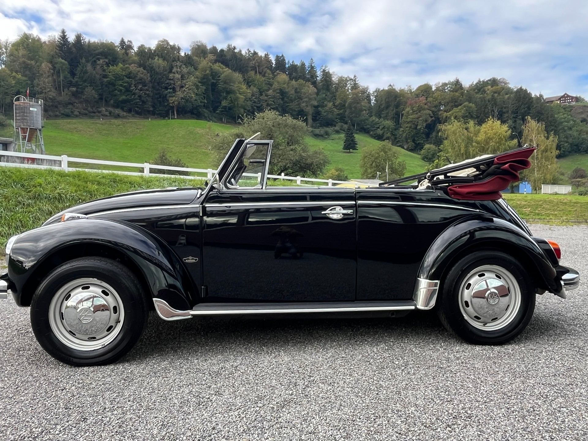 VW 1302 LS Cabriolet-image-1