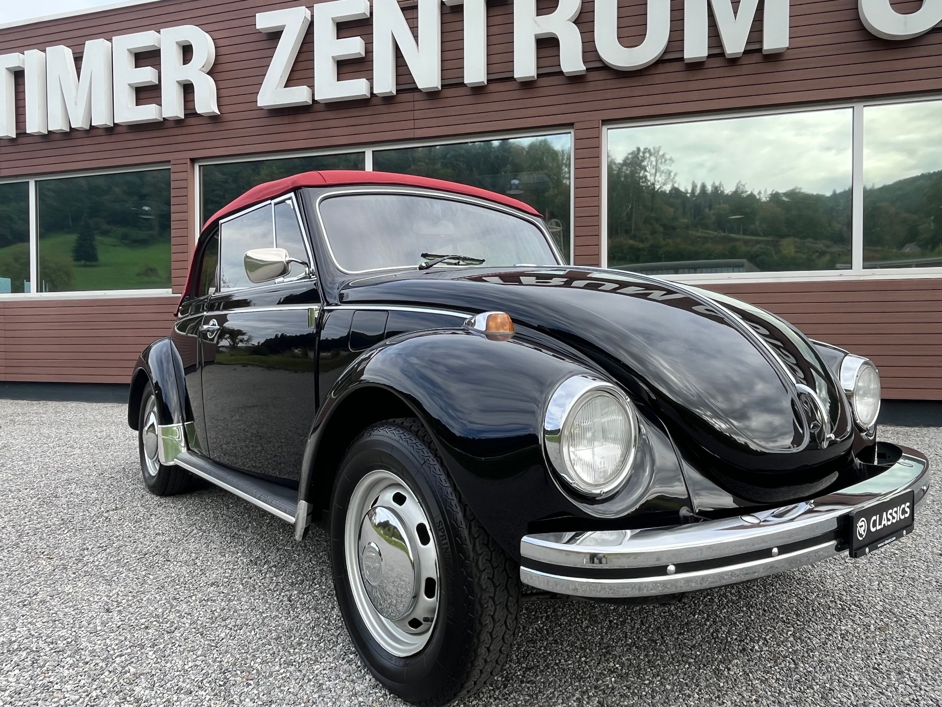 VW 1302 LS Cabriolet-image-17