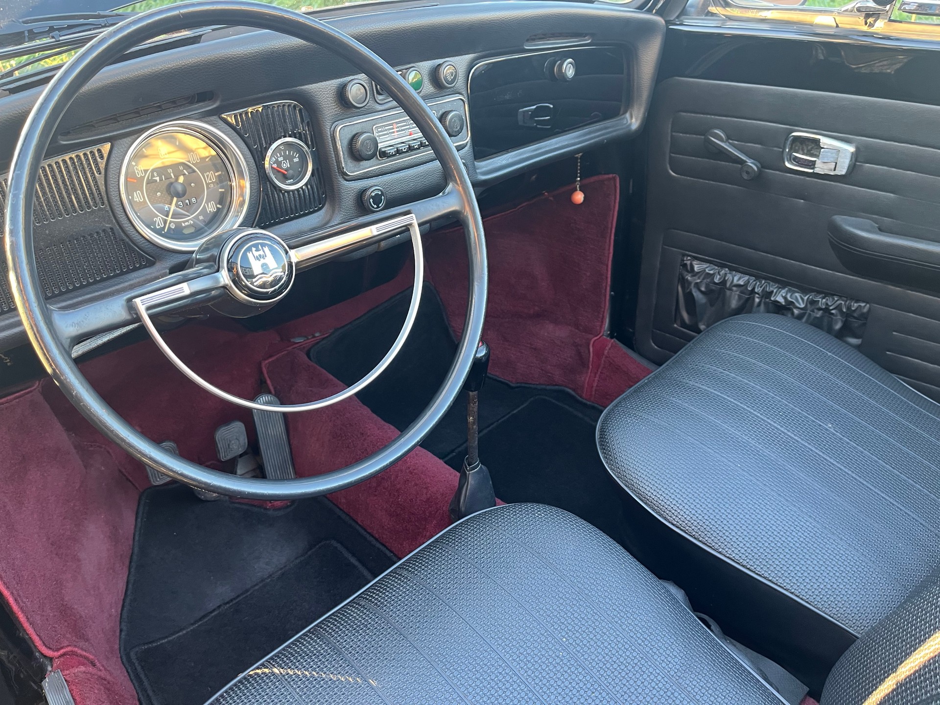 VW 1302 LS Cabriolet-image-11