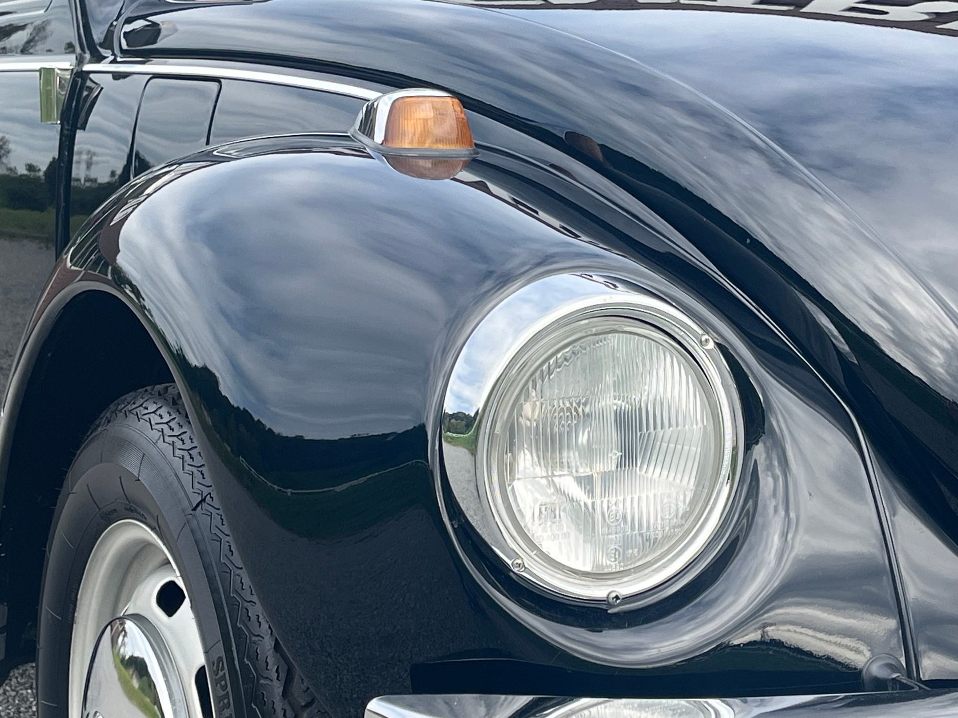 VW 1302 LS Cabriolet-image-13