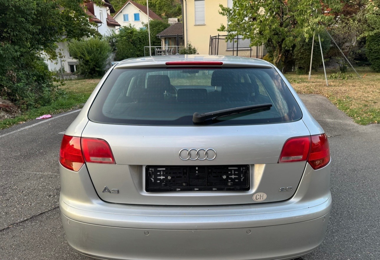 AUDI A3 2.0 FSI Ambiente-image-2