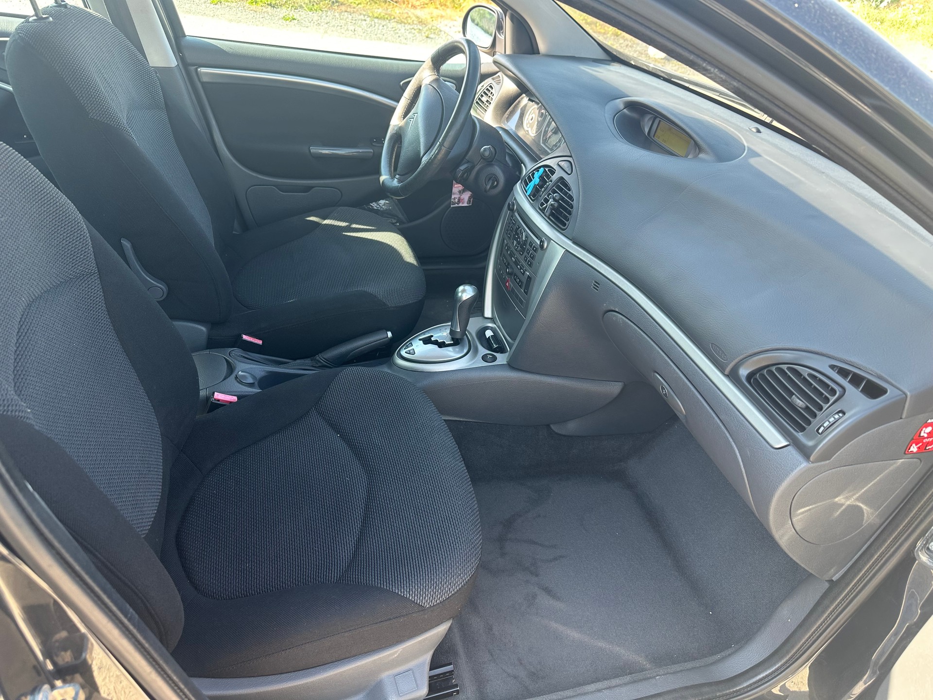 CITROEN C5 Berline 2.0i Exclusive-image-8