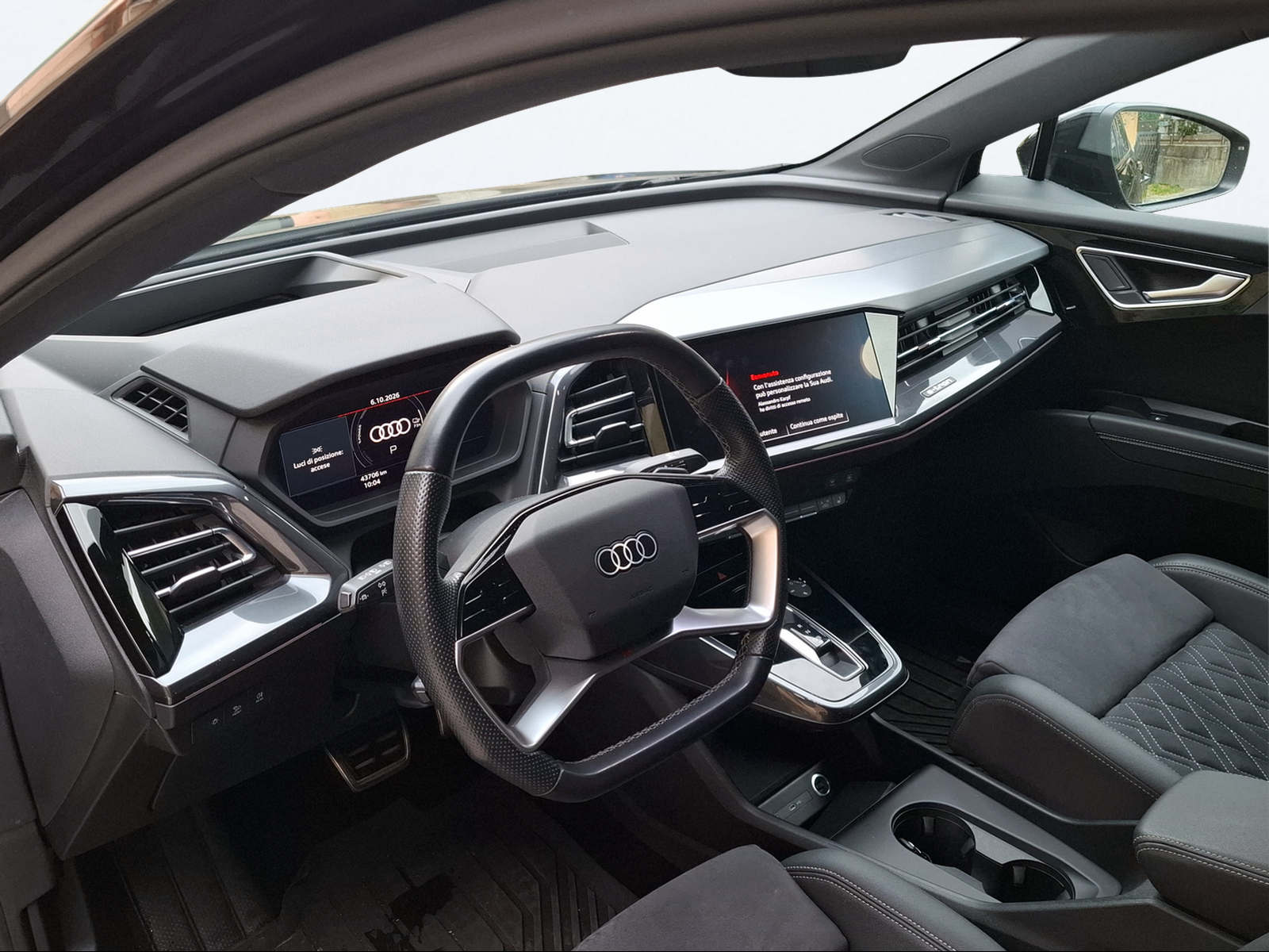 AUDI Q4 Sportback e-tron 50 quattro-image-10