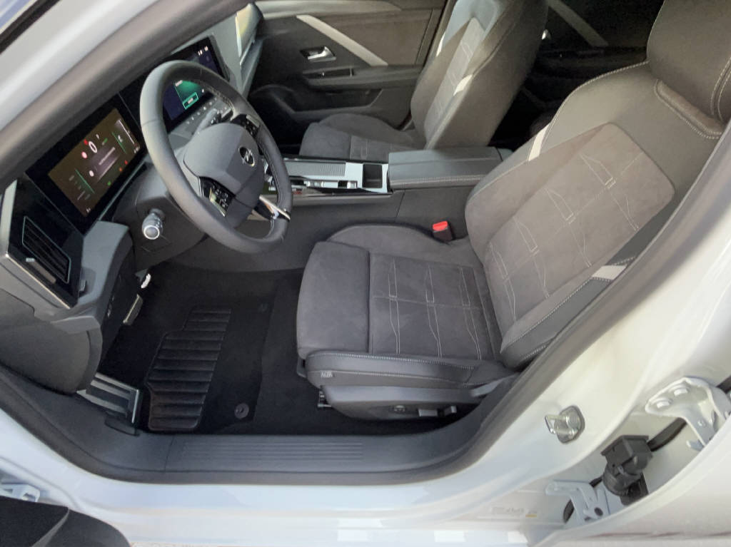 OPEL Astra-e Swiss Plus-image-4