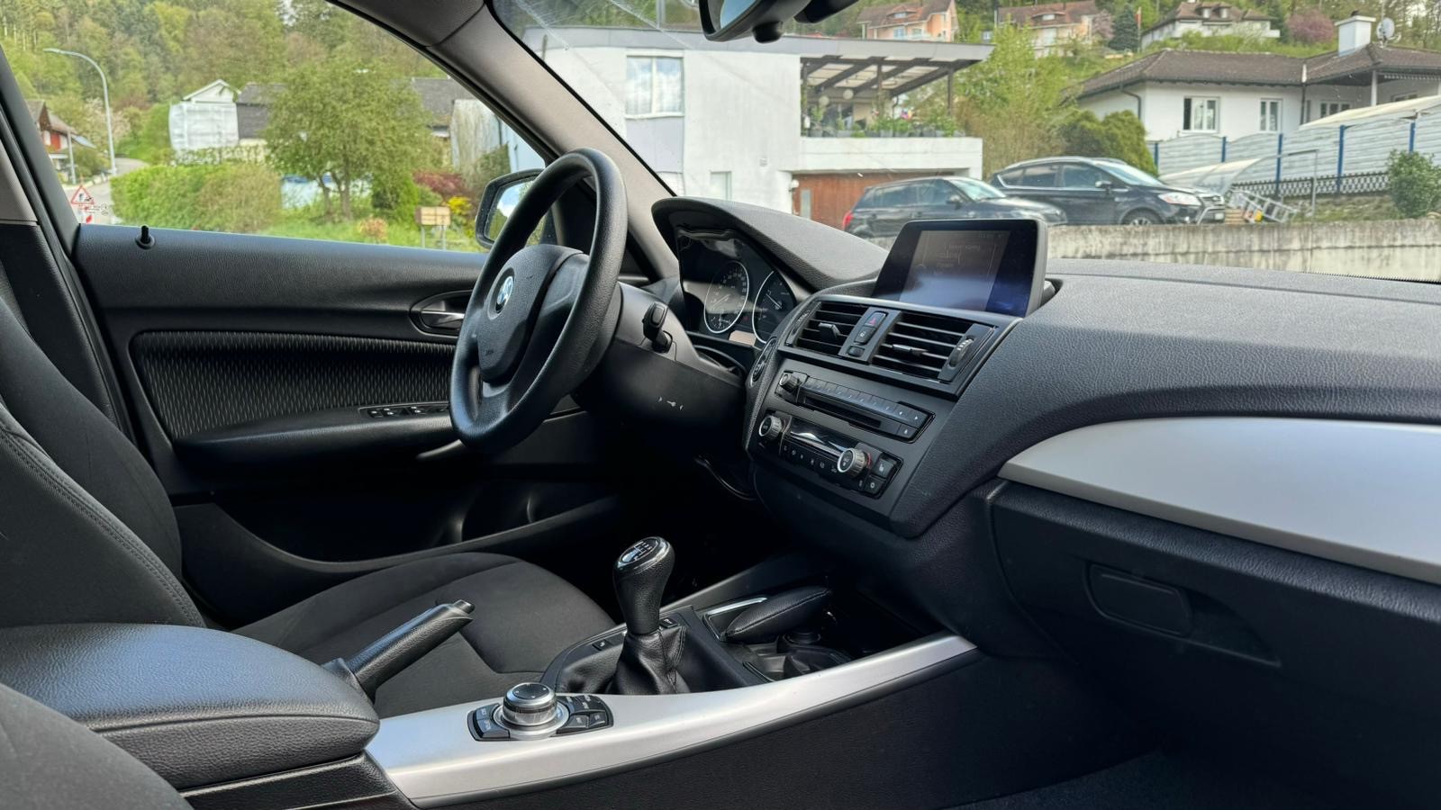 BMW 116d Efficient-Dynamics Edition-image-7