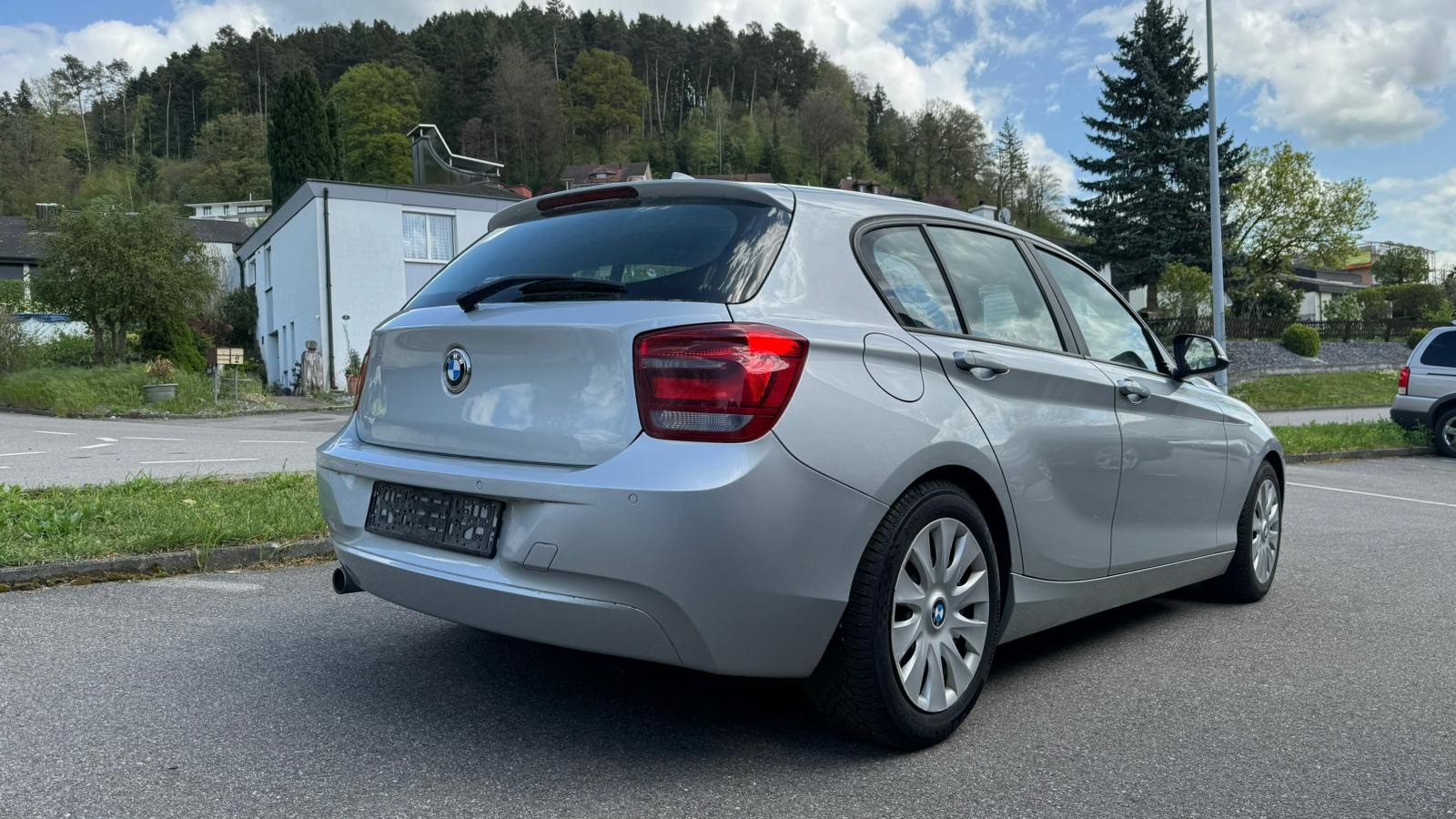 BMW 116d Efficient-Dynamics Edition-image-4
