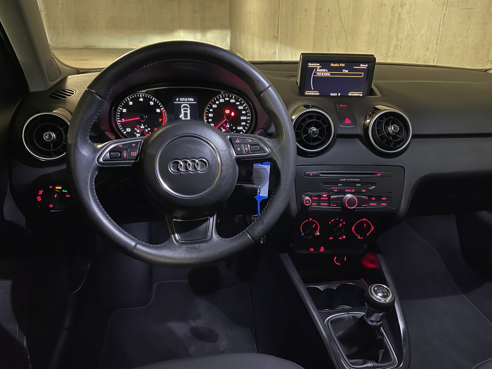 AUDI 1.2 TFSI Admired S-Line-image-26