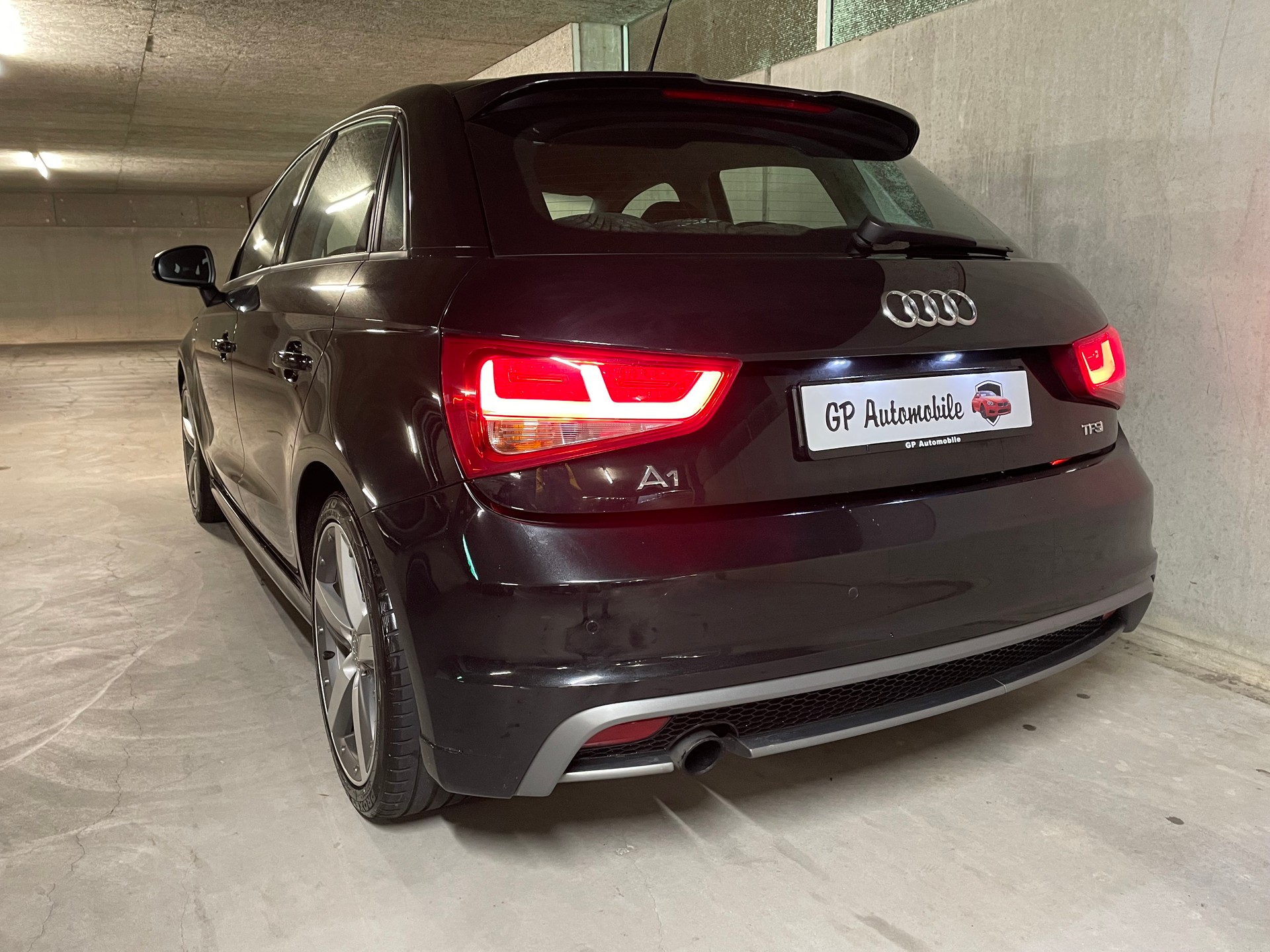 AUDI 1.2 TFSI Admired S-Line-image-12