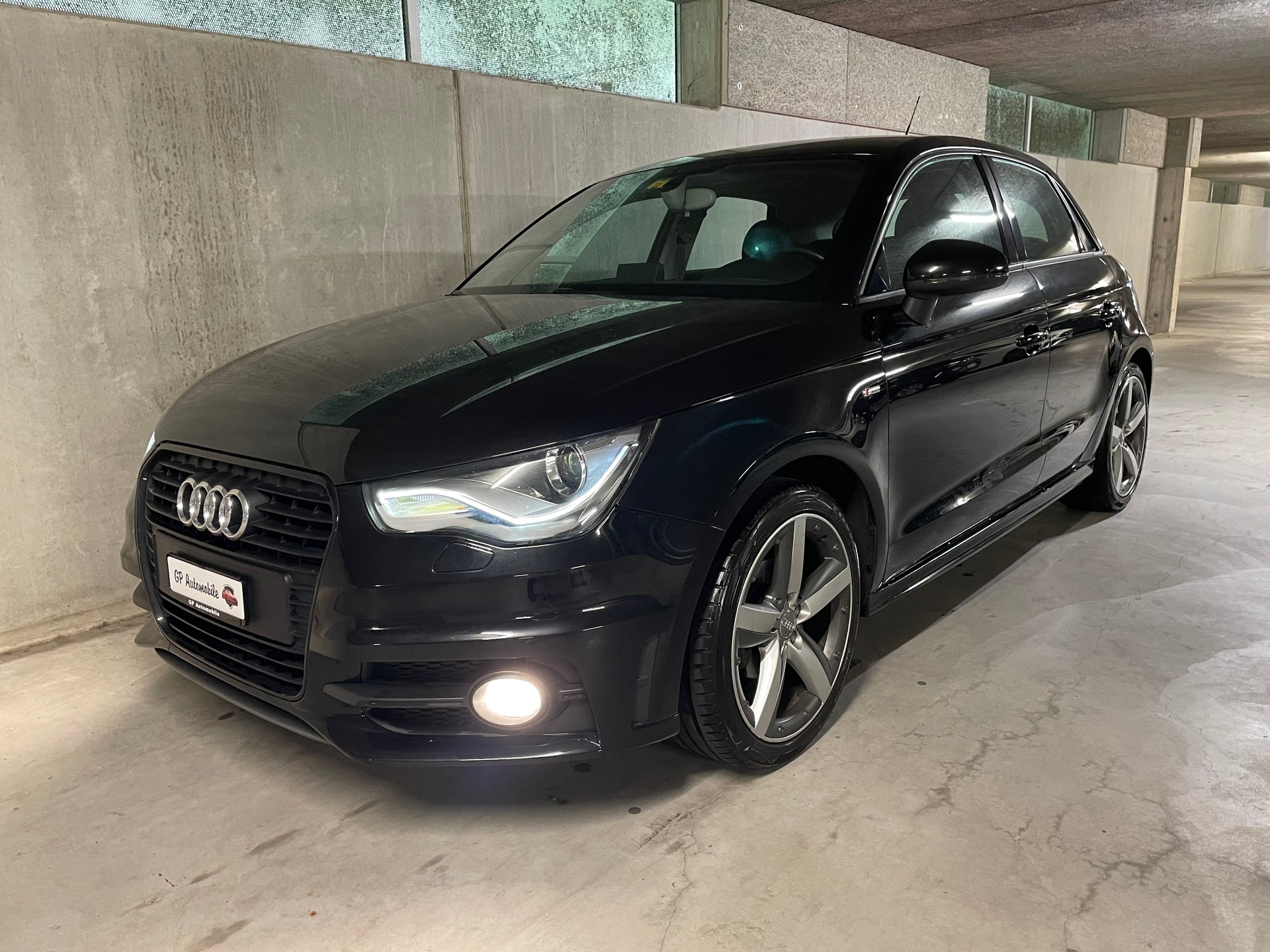 AUDI 1.2 TFSI Admired S-Line-image-9