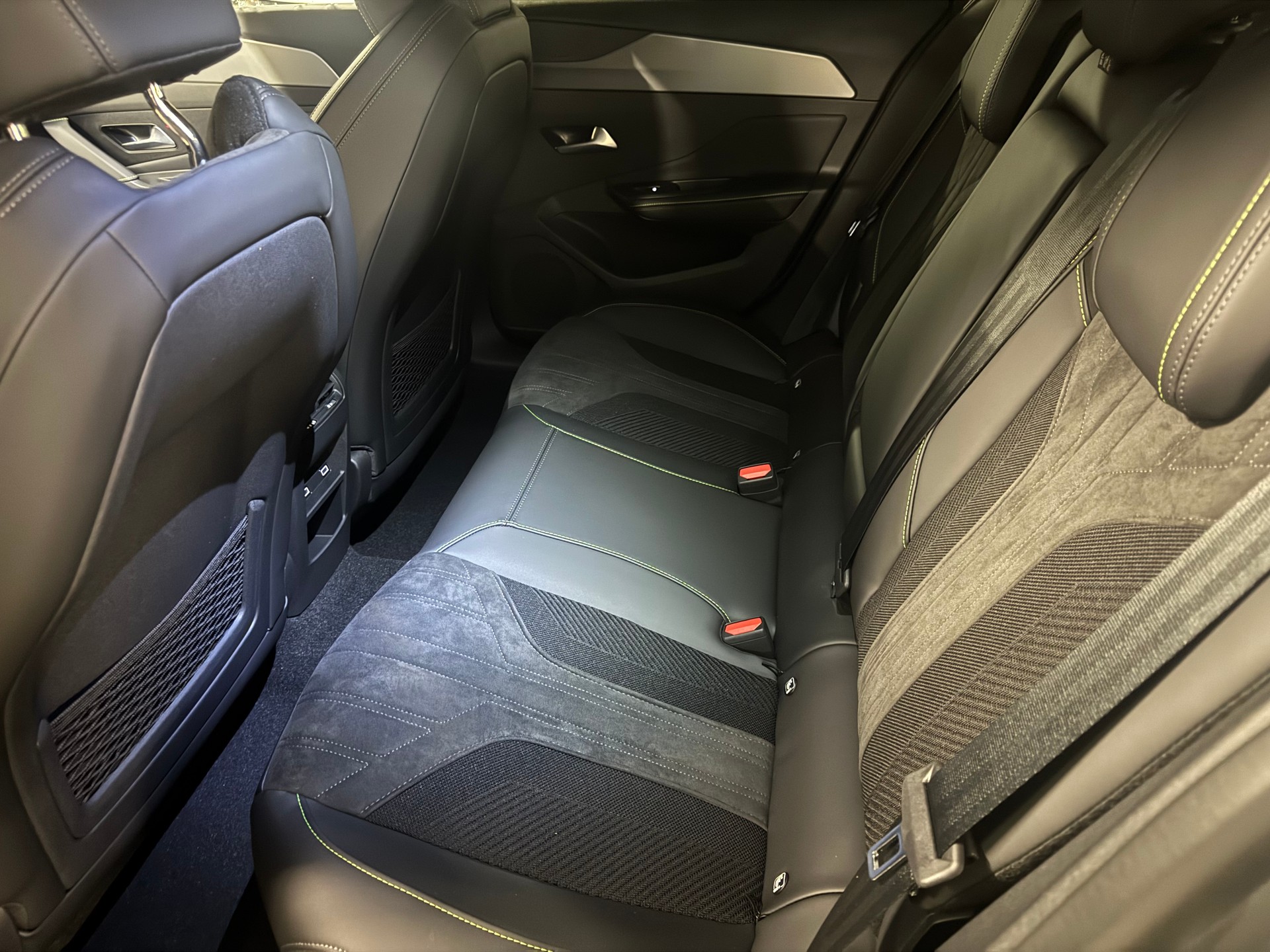 PEUGEOT 308 1.6 PHEV 180 GT-image-7
