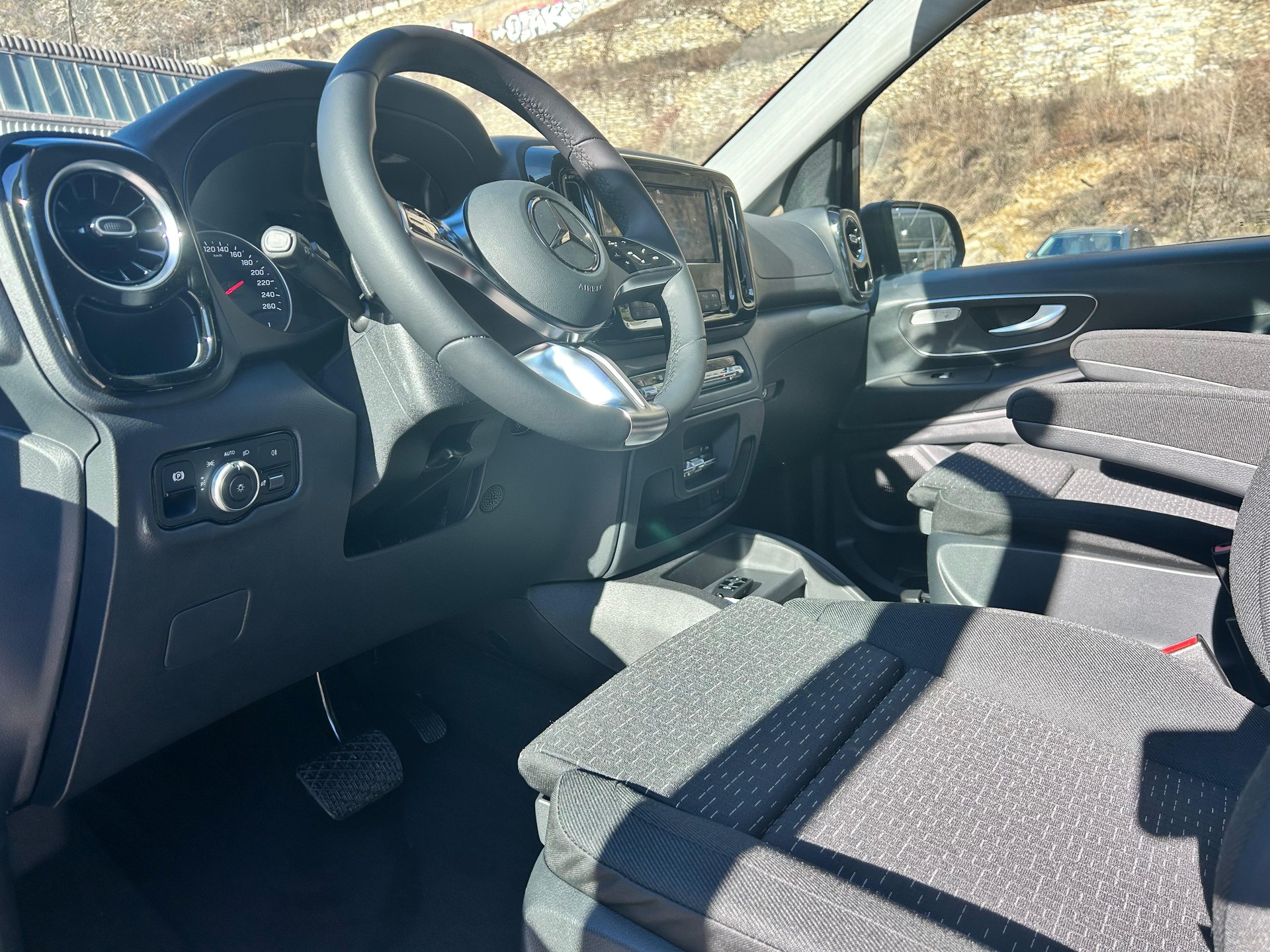 MERCEDES-BENZ Vito 116 CDI Lang Select Tourer 9G-Tronic-image-5