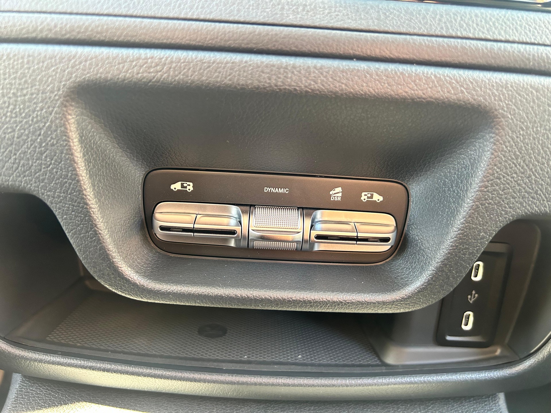 MERCEDES-BENZ Vito 116 CDI Lang Select Tourer 9G-Tronic-image-12