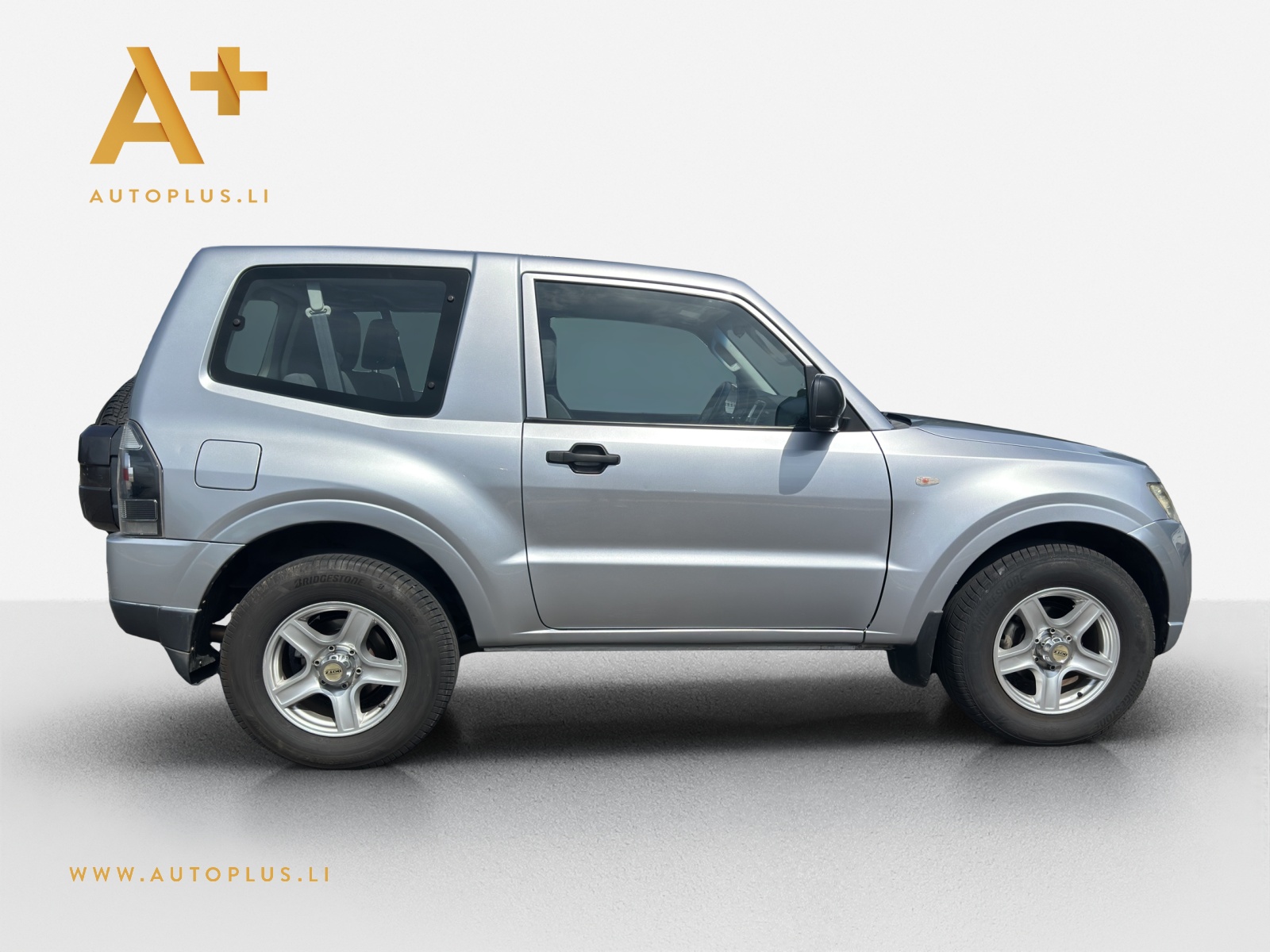MITSUBISHI Pajero 3.2 DI-D Inform-image-6