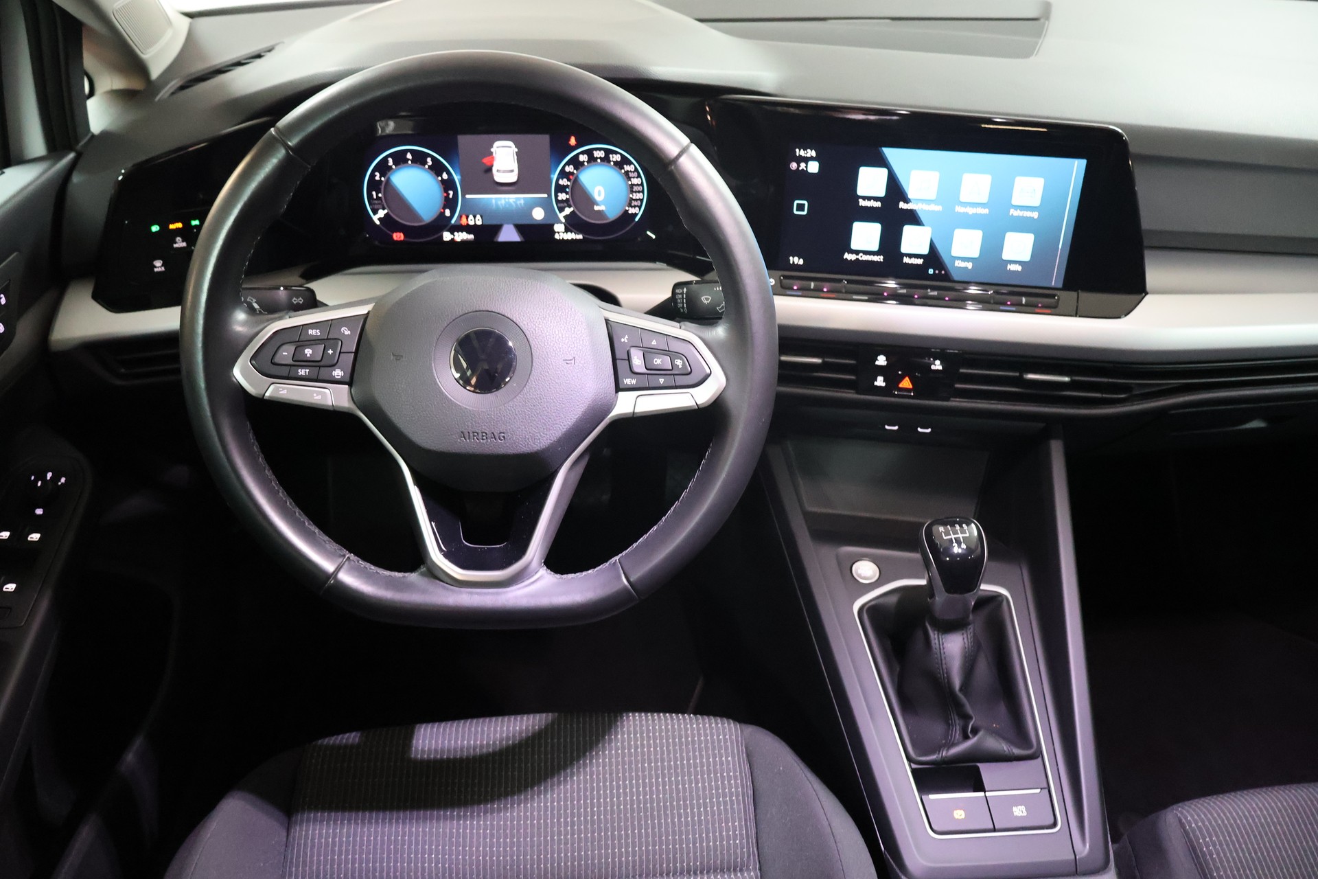 VW Golf 1.0 TSI Value-image-8