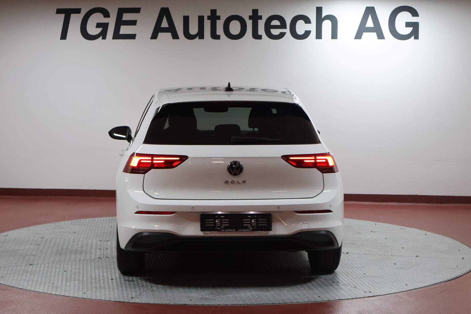 VW Golf 1.0 TSI Value-image-18