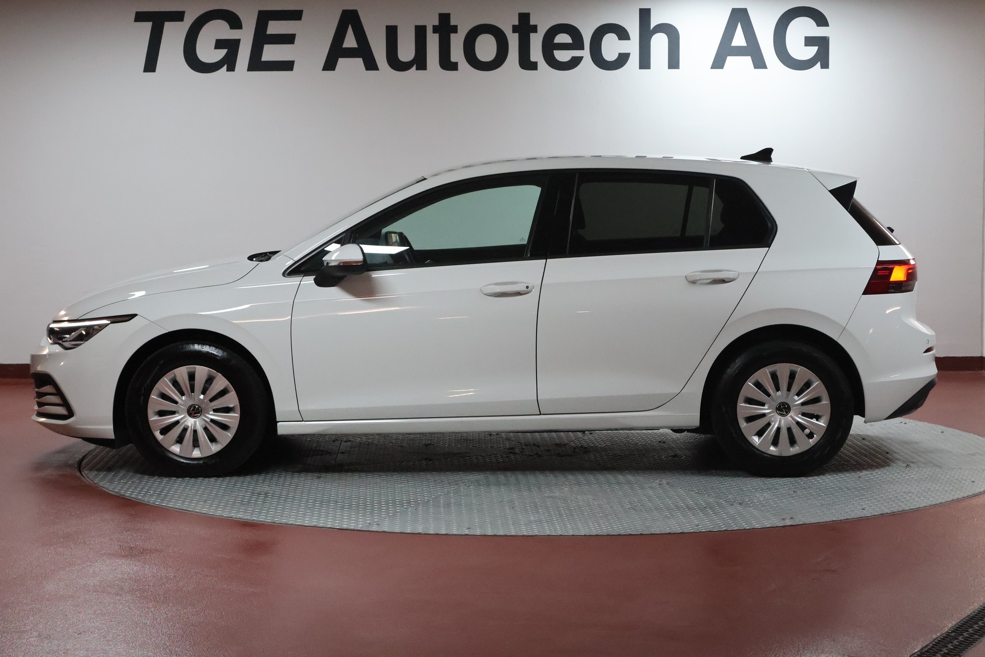 VW Golf 1.0 TSI Value-image-3