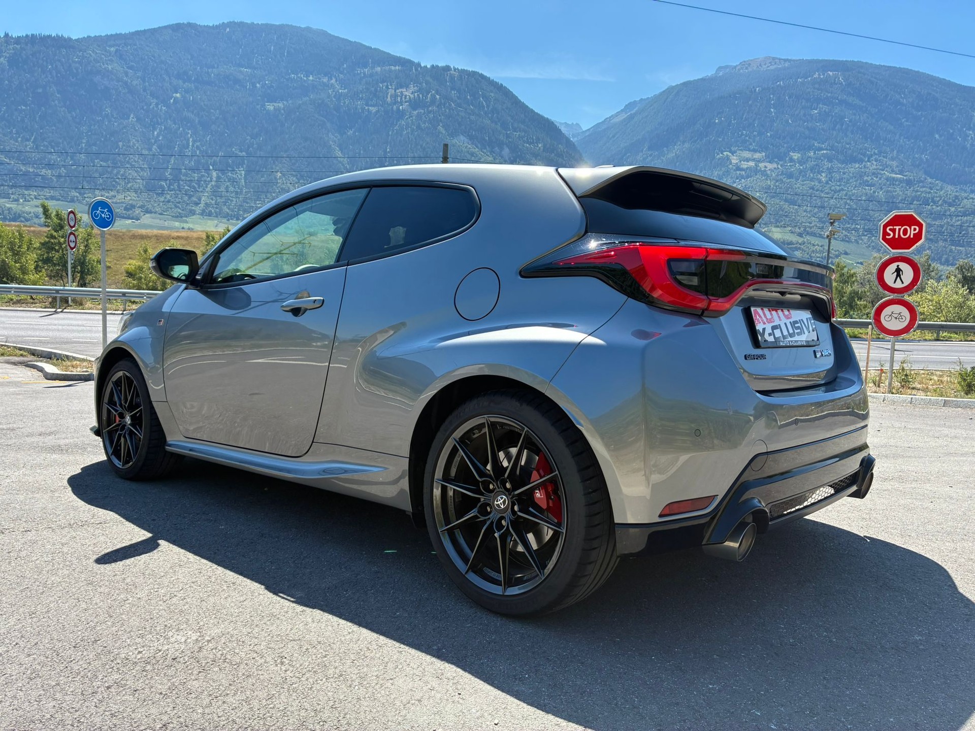 TOYOTA Yaris 1.6 GR Sport-image-5