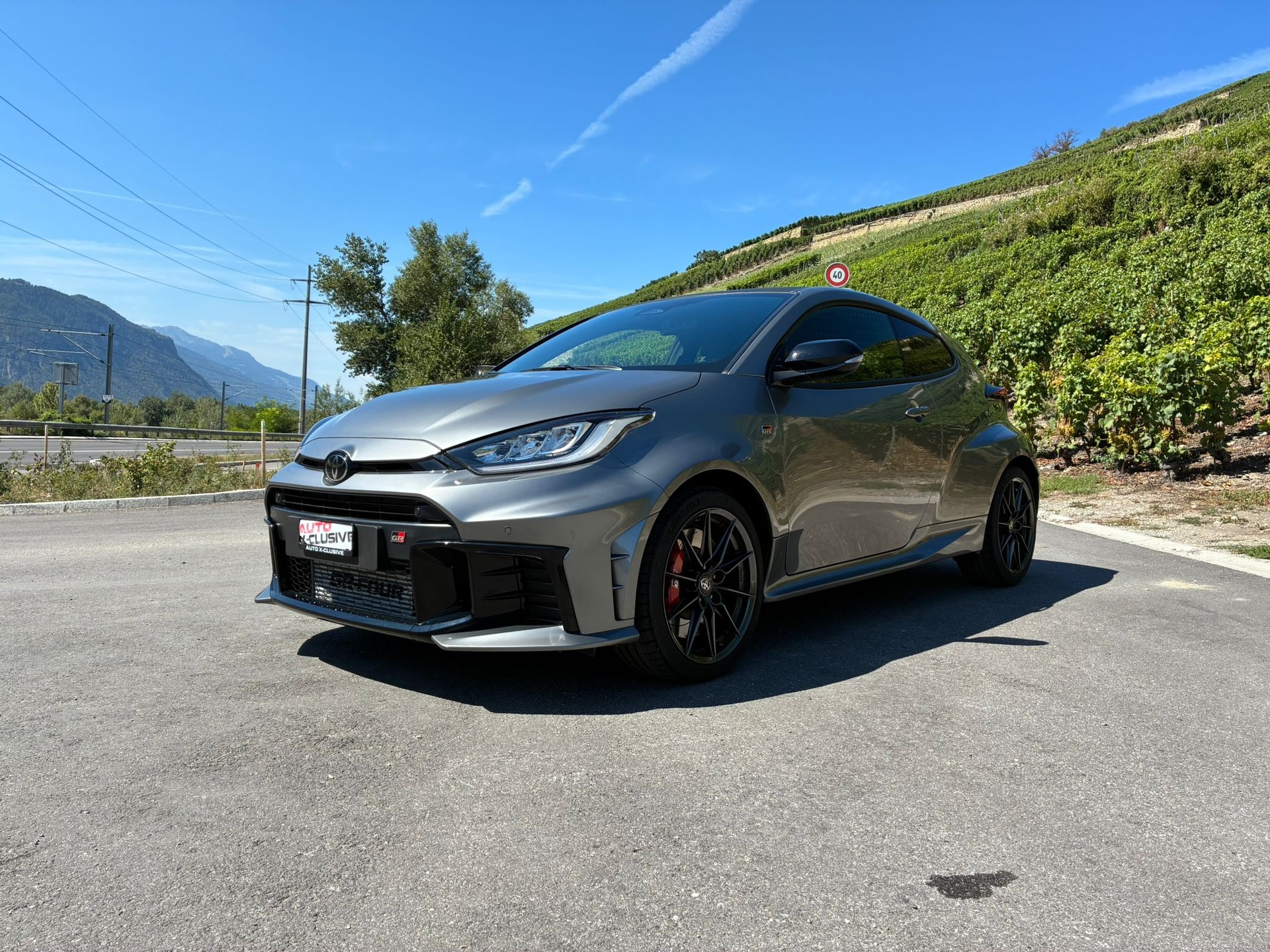 TOYOTA Yaris 1.6 GR Sport-image-2