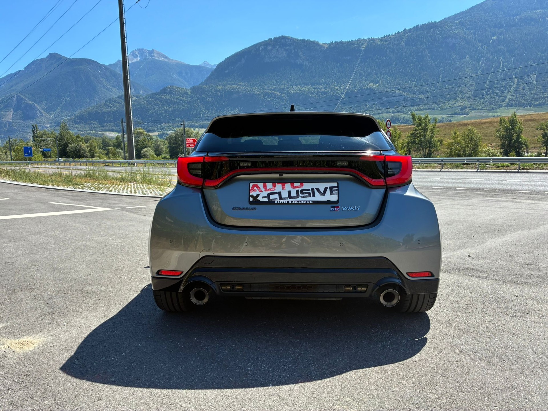 TOYOTA Yaris 1.6 GR Sport-image-4