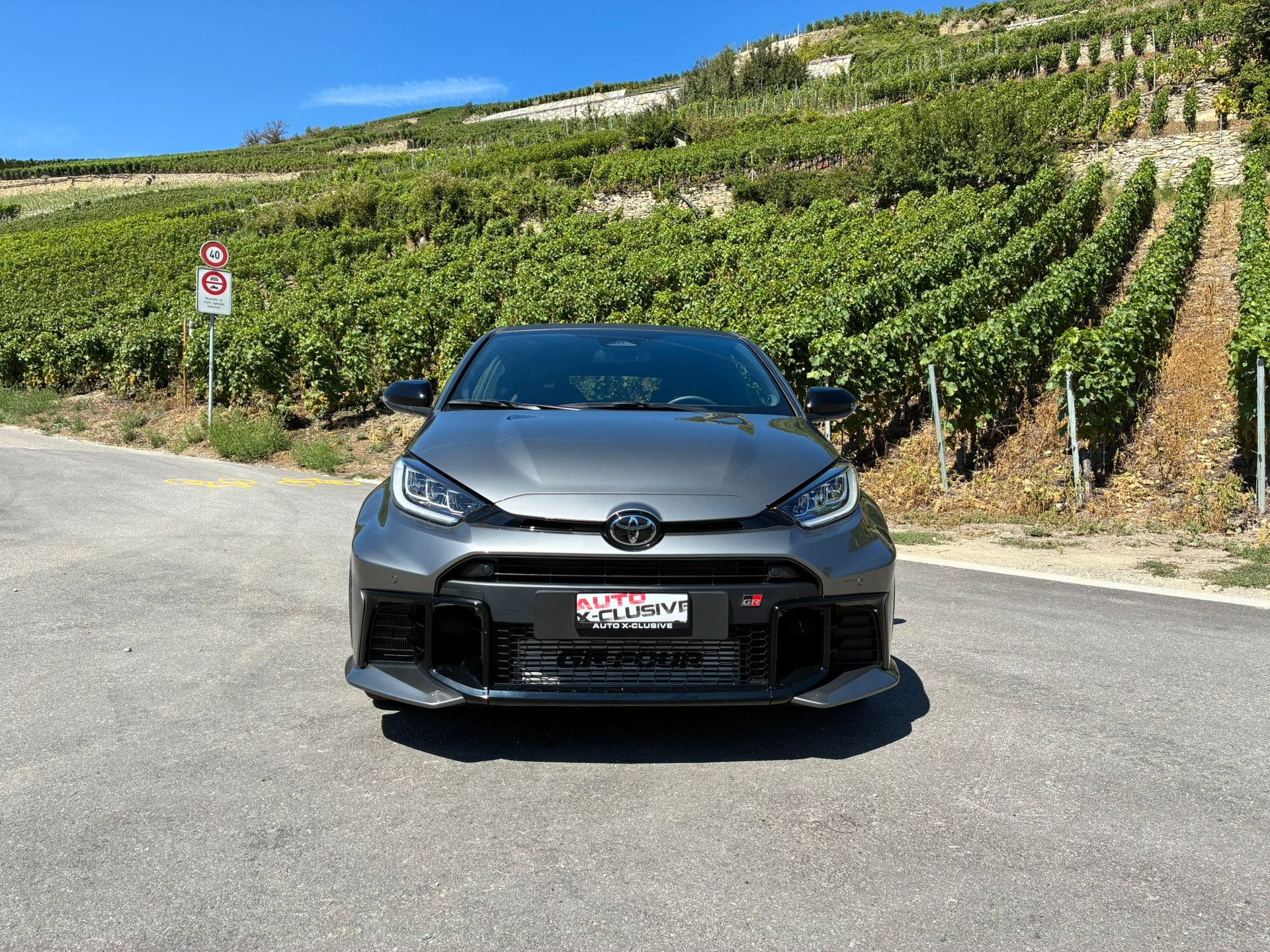 TOYOTA Yaris 1.6 GR Sport-image-1