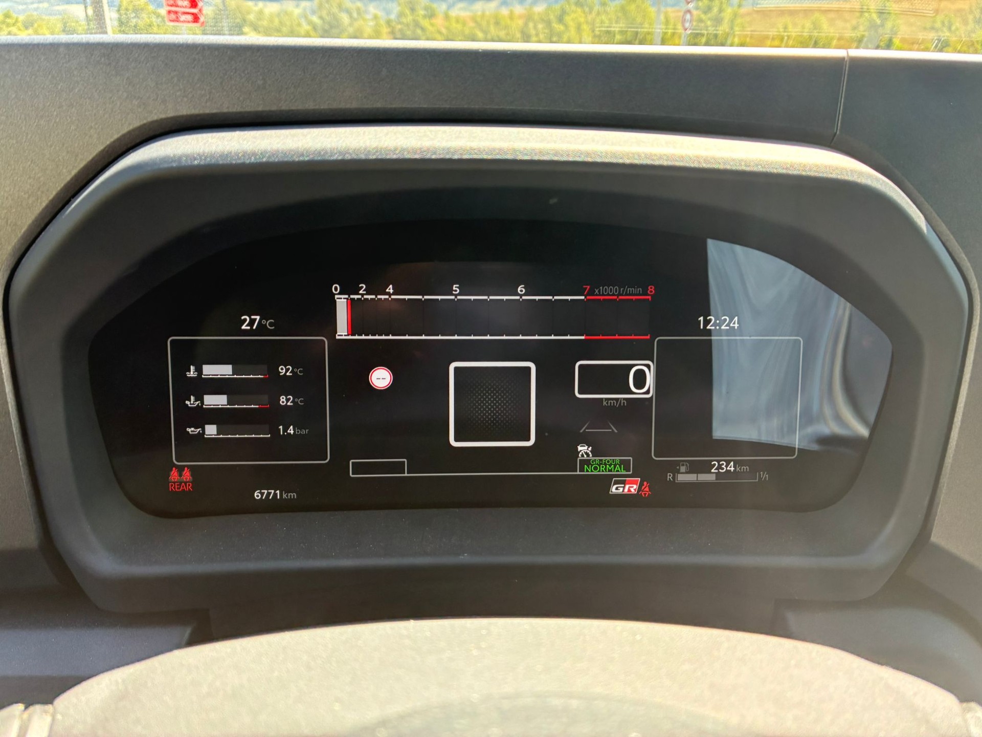 TOYOTA Yaris 1.6 GR Sport-image-9