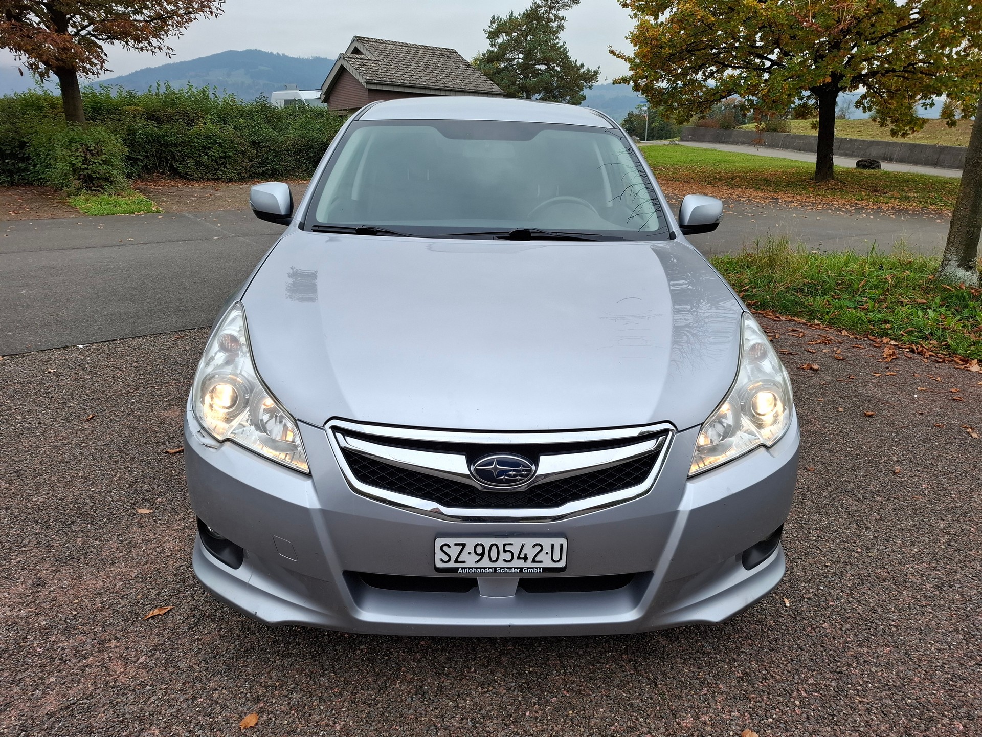 SUBARU Legacy 2.0i Swiss AWD-image-1