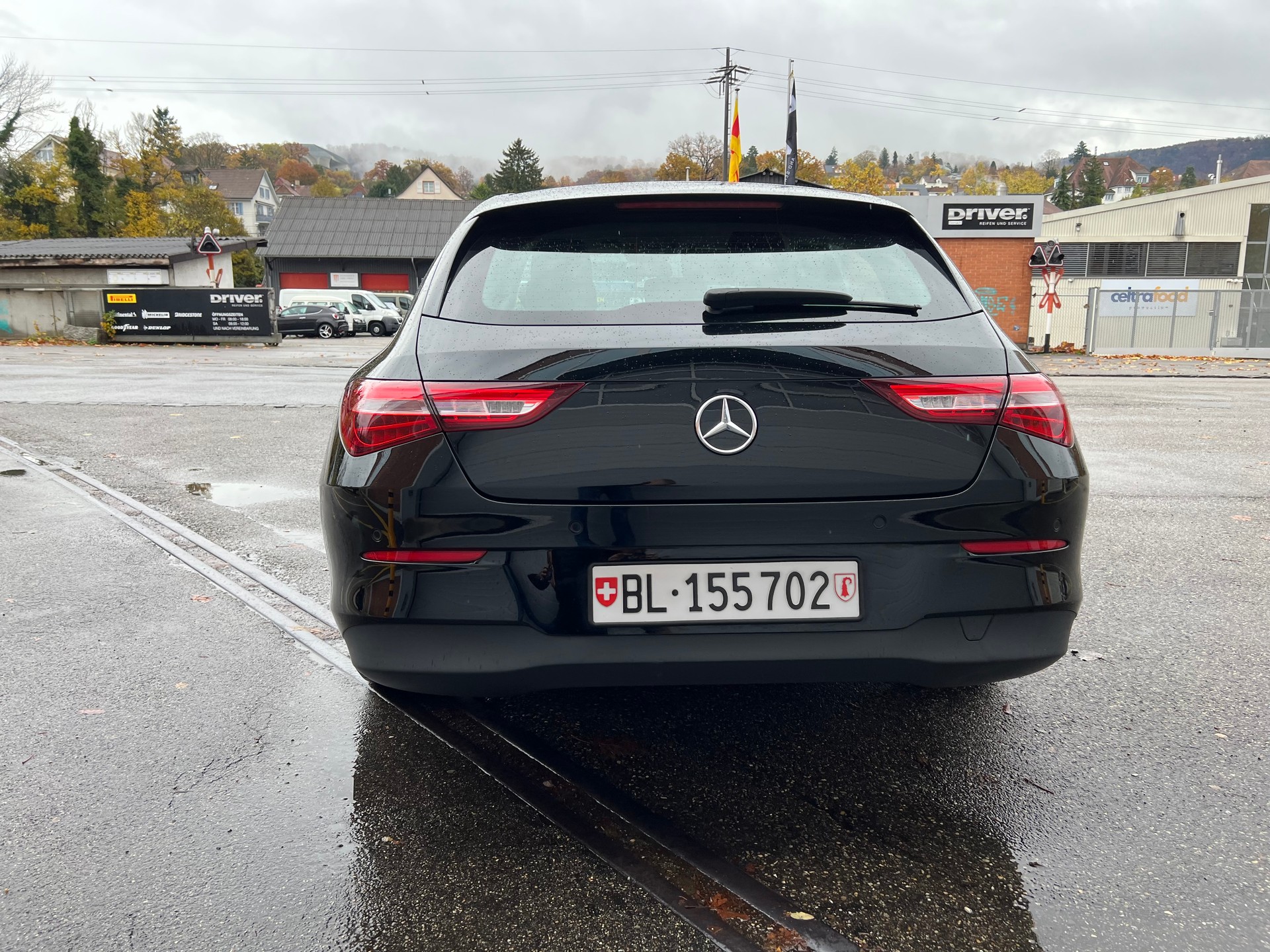 MERCEDES-BENZ CLA Shooting Brake 180-image-5