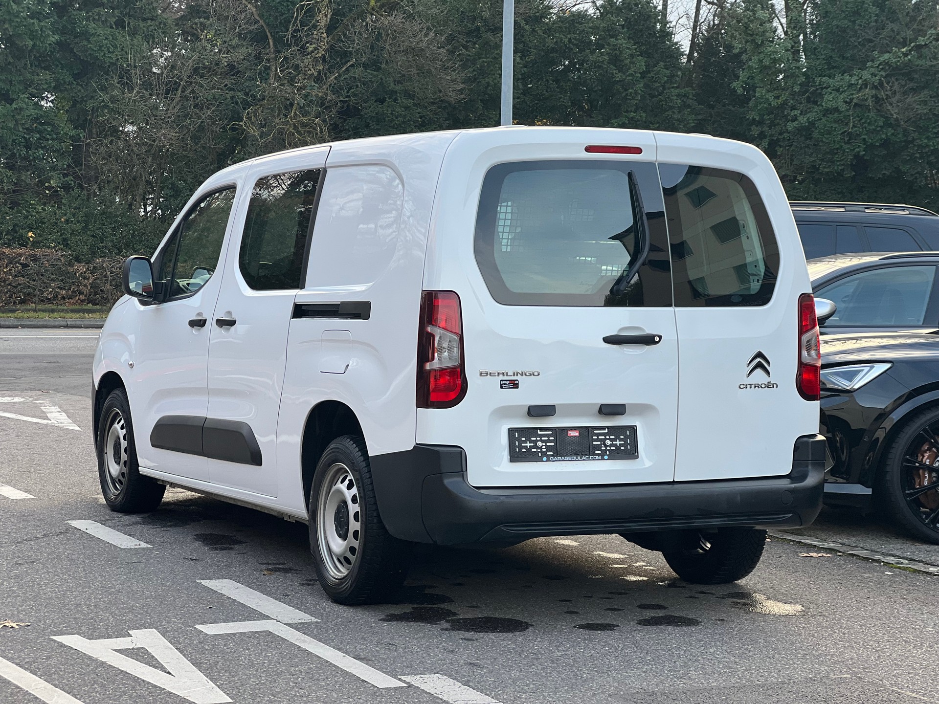 CITROEN Berlingo Van 1.5 Blue HDi 100 s/s Swiss Ed. Long vertieft10 / 5 PLACES-image-4
