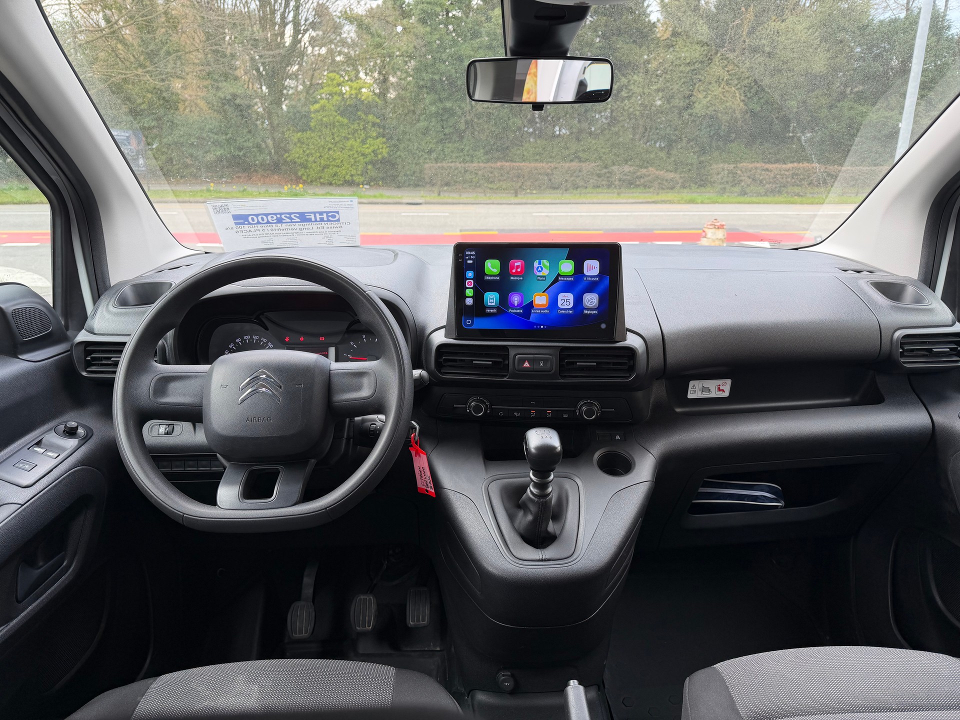 CITROEN Berlingo Van 1.5 Blue HDi 100 s/s Swiss Ed. Long vertieft10 / 5 PLACES-image-14