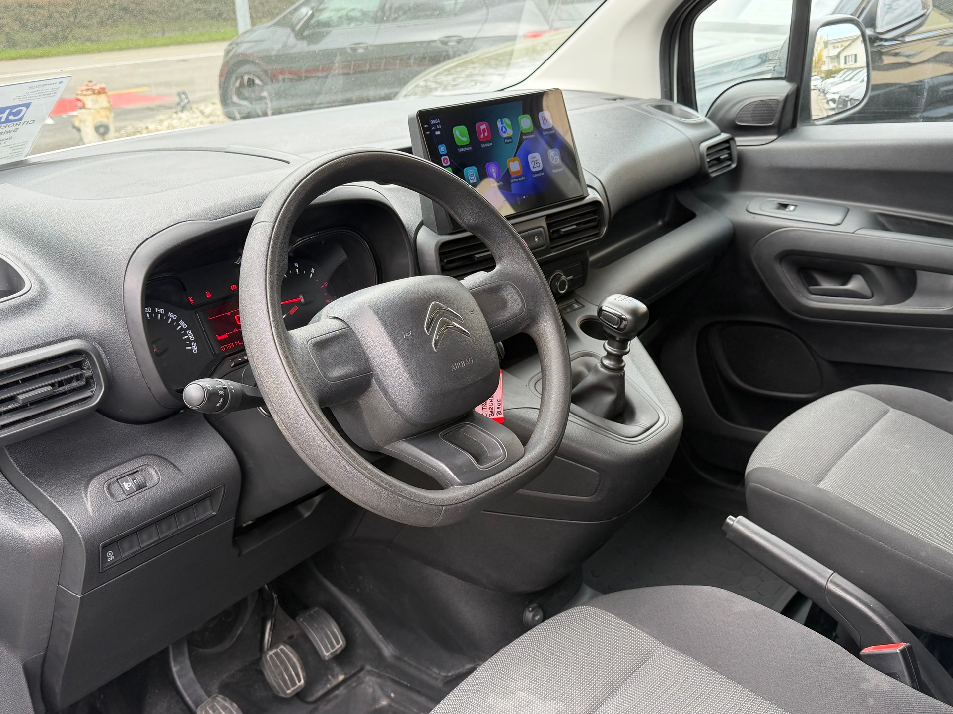 CITROEN Berlingo Van 1.5 Blue HDi 100 s/s Swiss Ed. Long vertieft10 / 5 PLACES-image-13