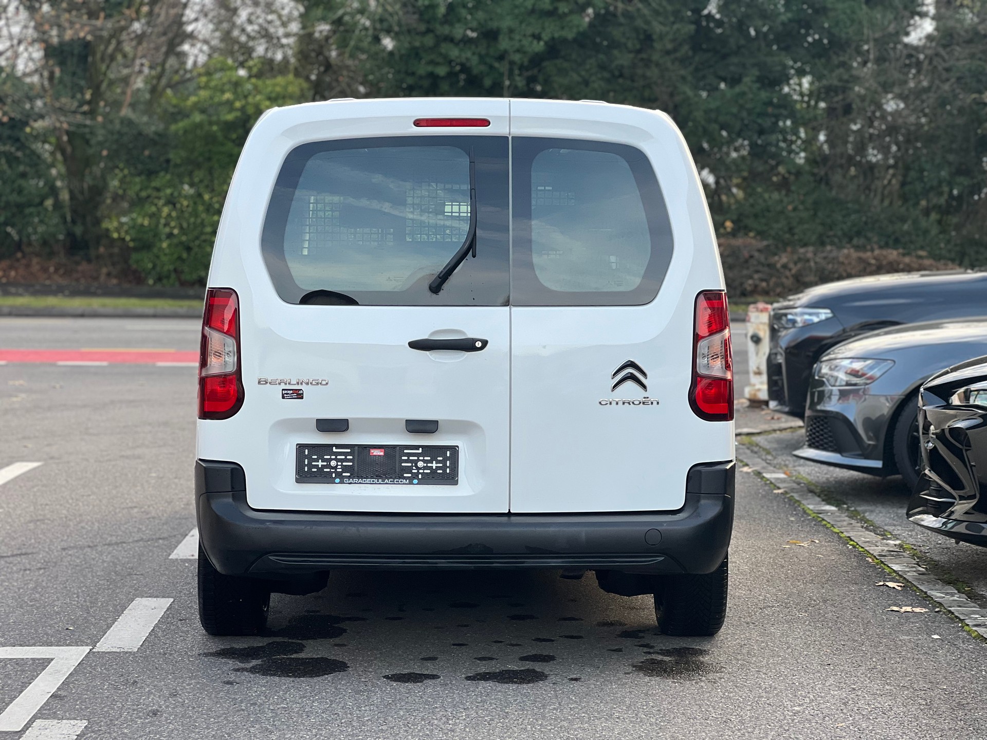 CITROEN Berlingo Van 1.5 Blue HDi 100 s/s Swiss Ed. Long vertieft10 / 5 PLACES-image-5