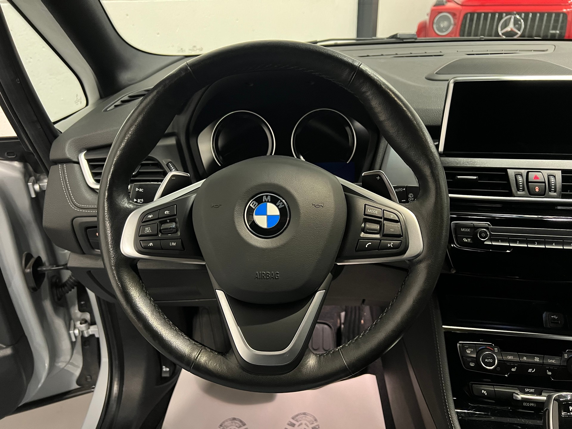 BMW 220d xDrive Active Tourer Steptronic Sport Line-image-24