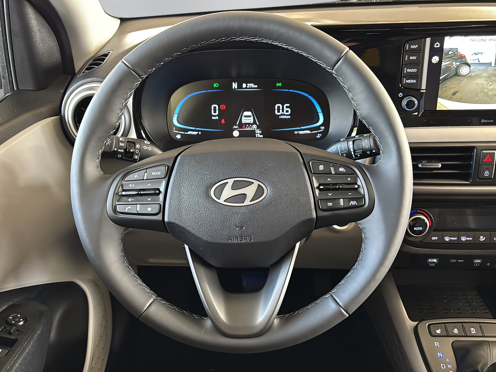 HYUNDAI i10 1.2 Vertex-image-13