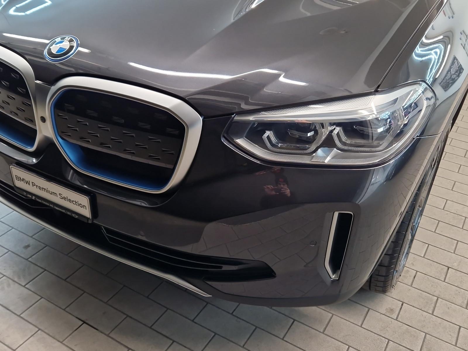 BMW iX3 Impressive-image-22