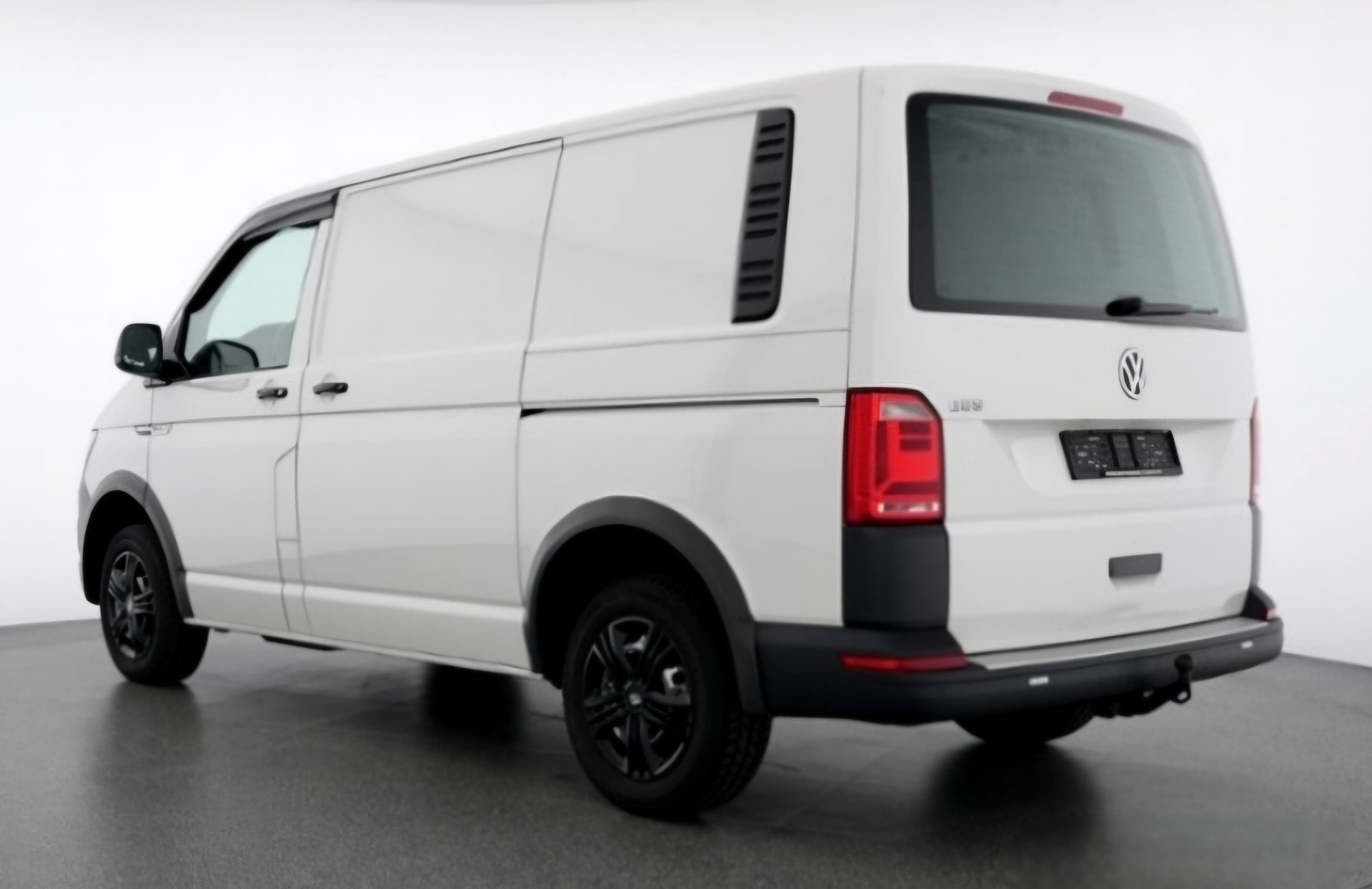 VW T6 2.0 TDI Entry-image-3