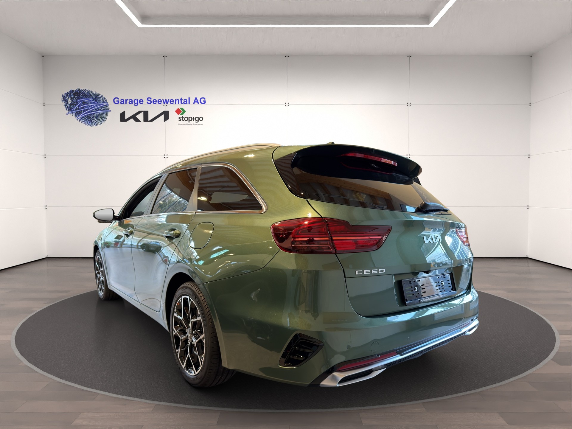 KIA Ceed Sportswagon 1.5 T-GDi MHEV GT-Line DCT-showroom-element-2