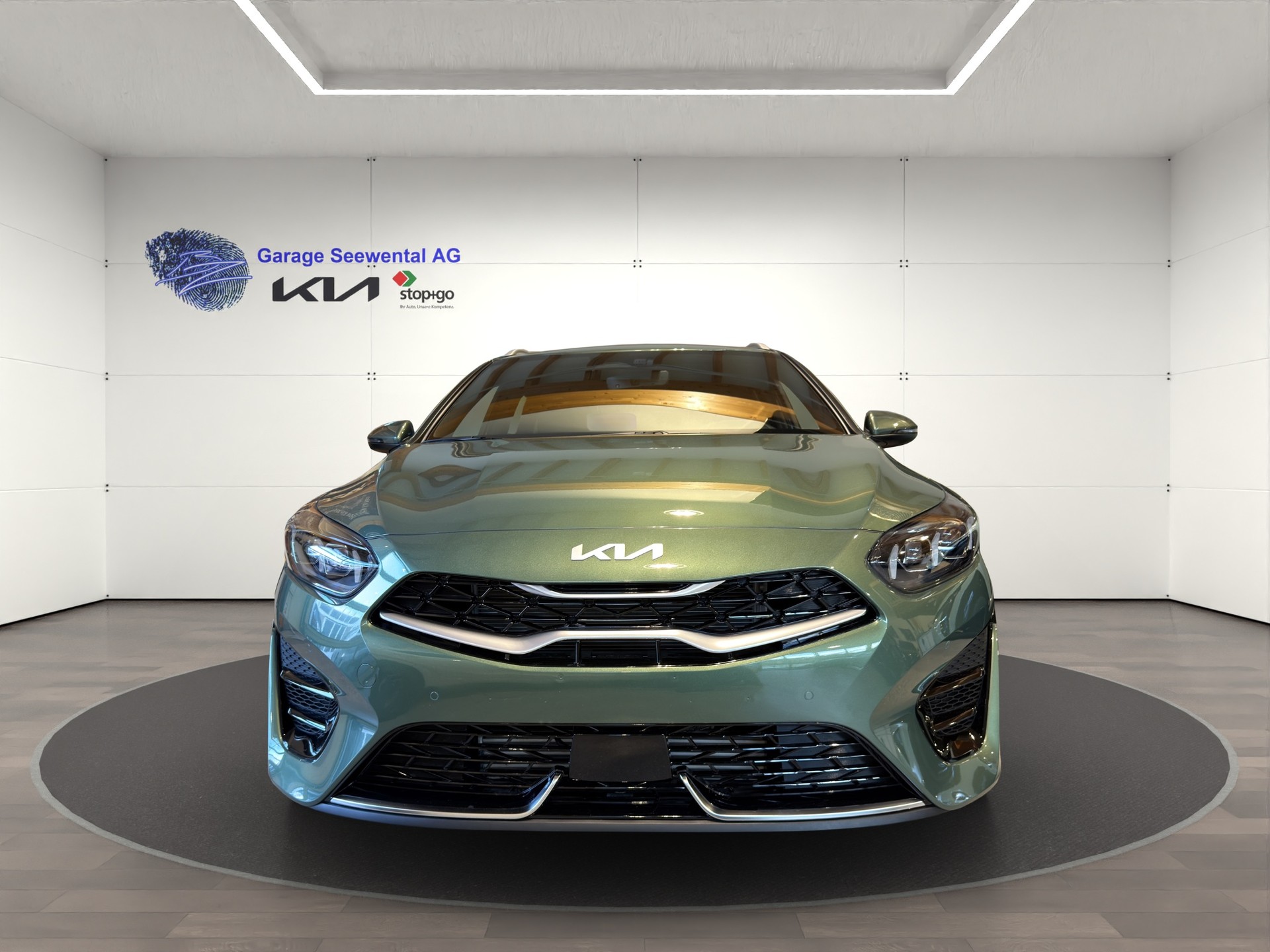 KIA Ceed Sportswagon 1.5 T-GDi MHEV GT-Line DCT-showroom-element-1