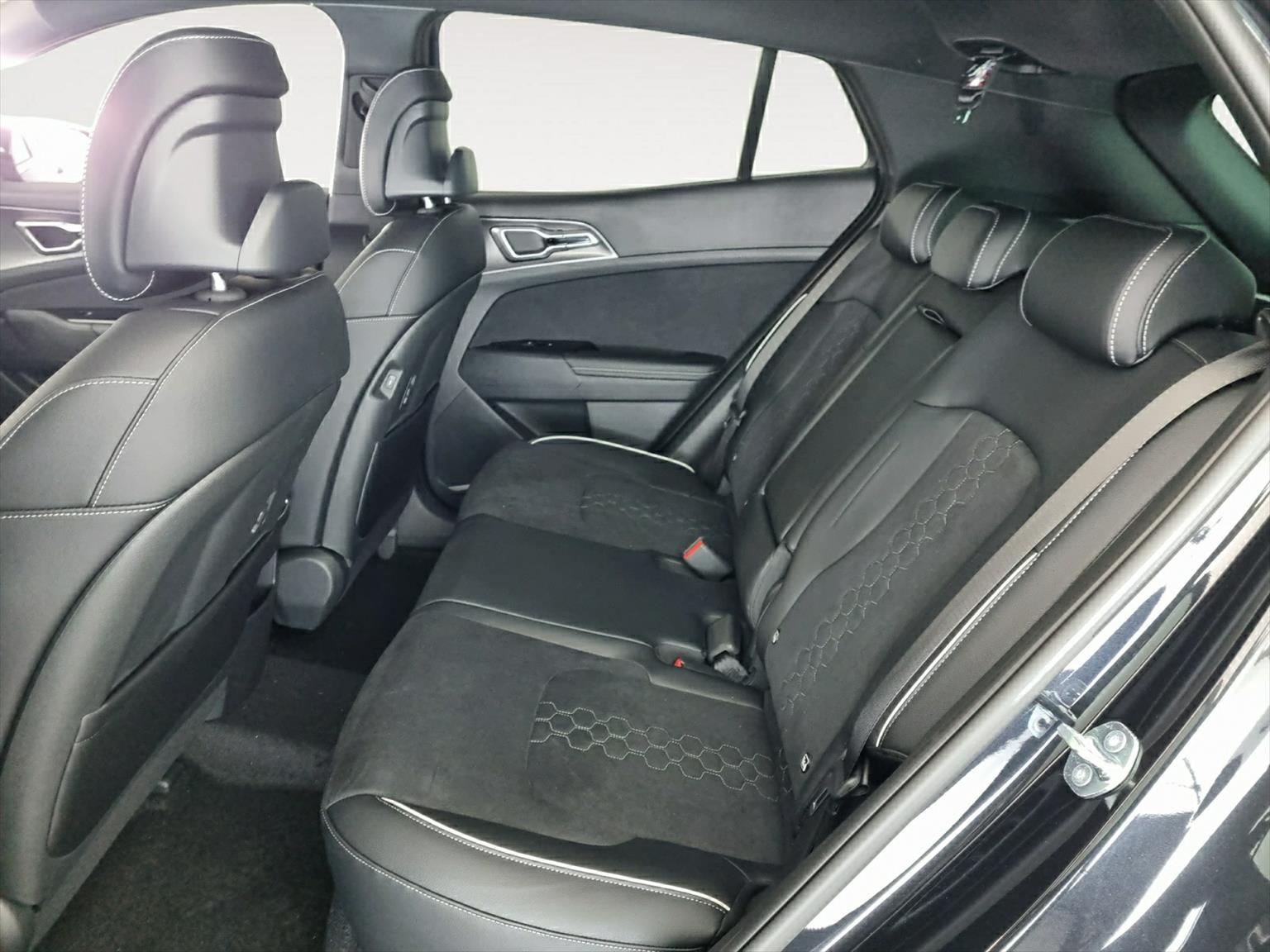 KIA Sportage 1.6 T-GDi PHEV GT-Line 4x4-image-14