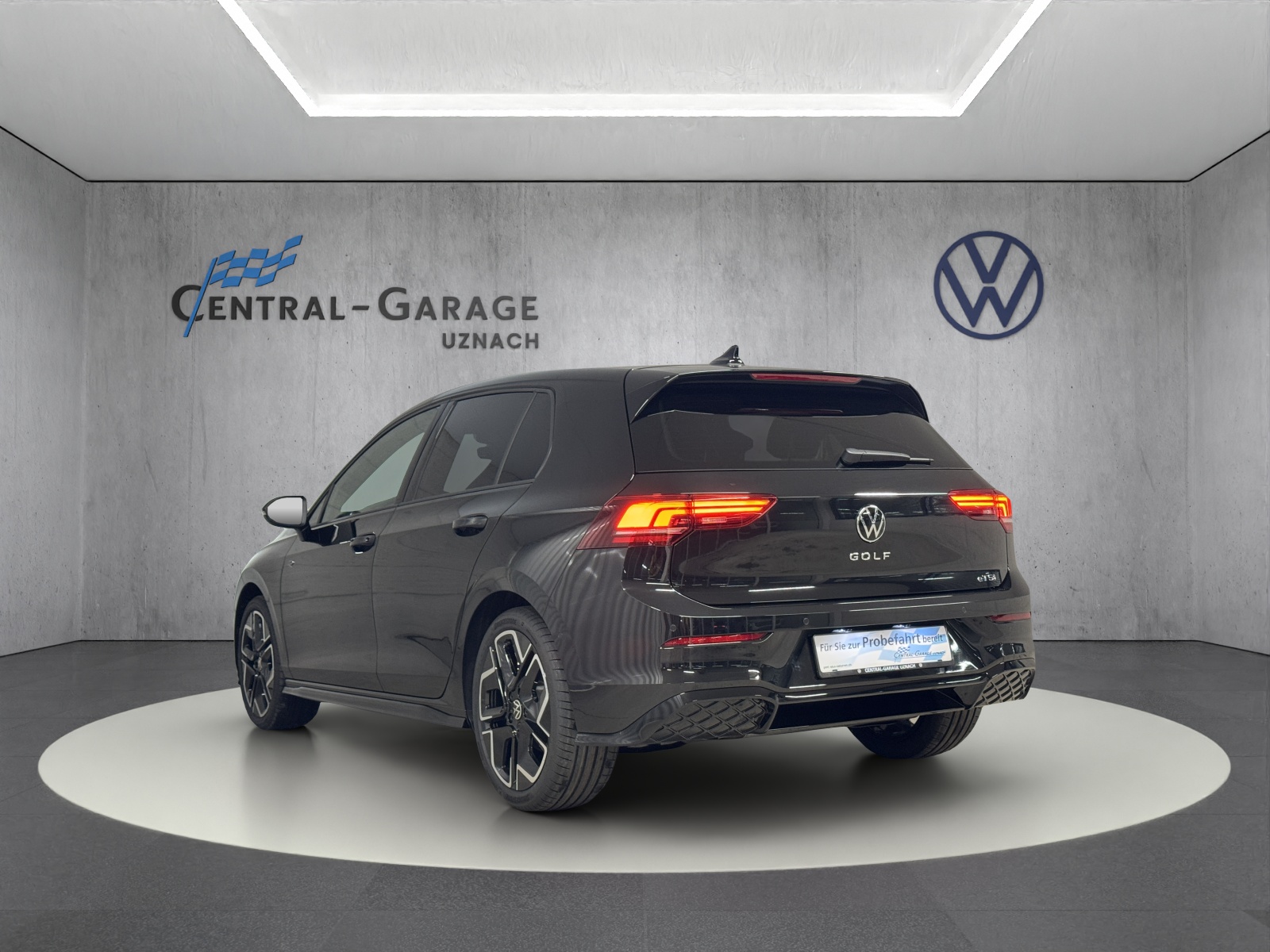 VW Golf 1.5 e TSI mHEV R-Line DSG-image-2