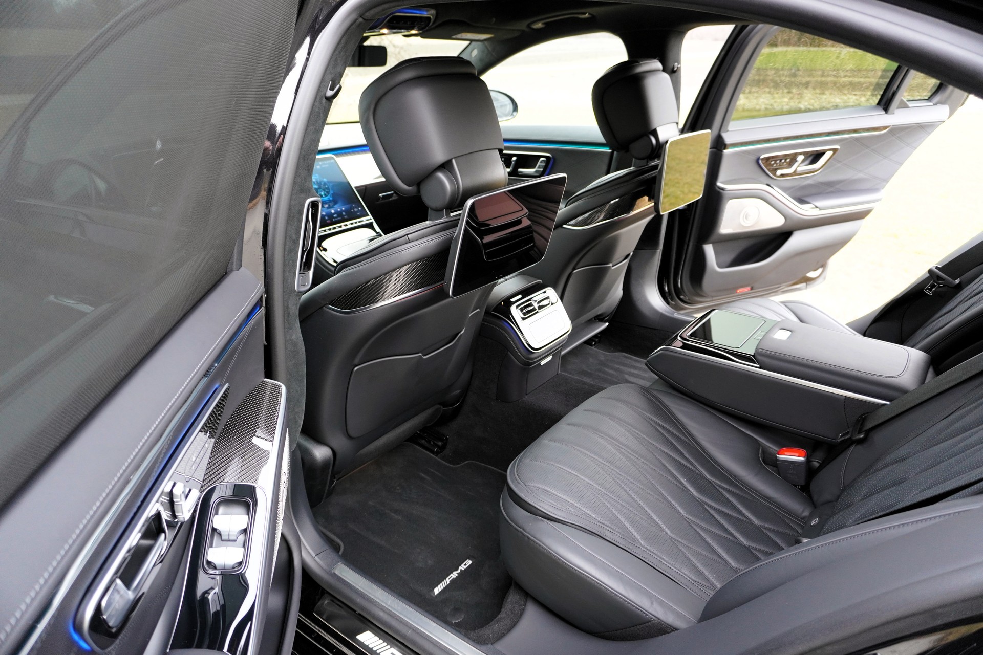 MERCEDES-BENZ S 63 AMG E Performance 4matic-image-10