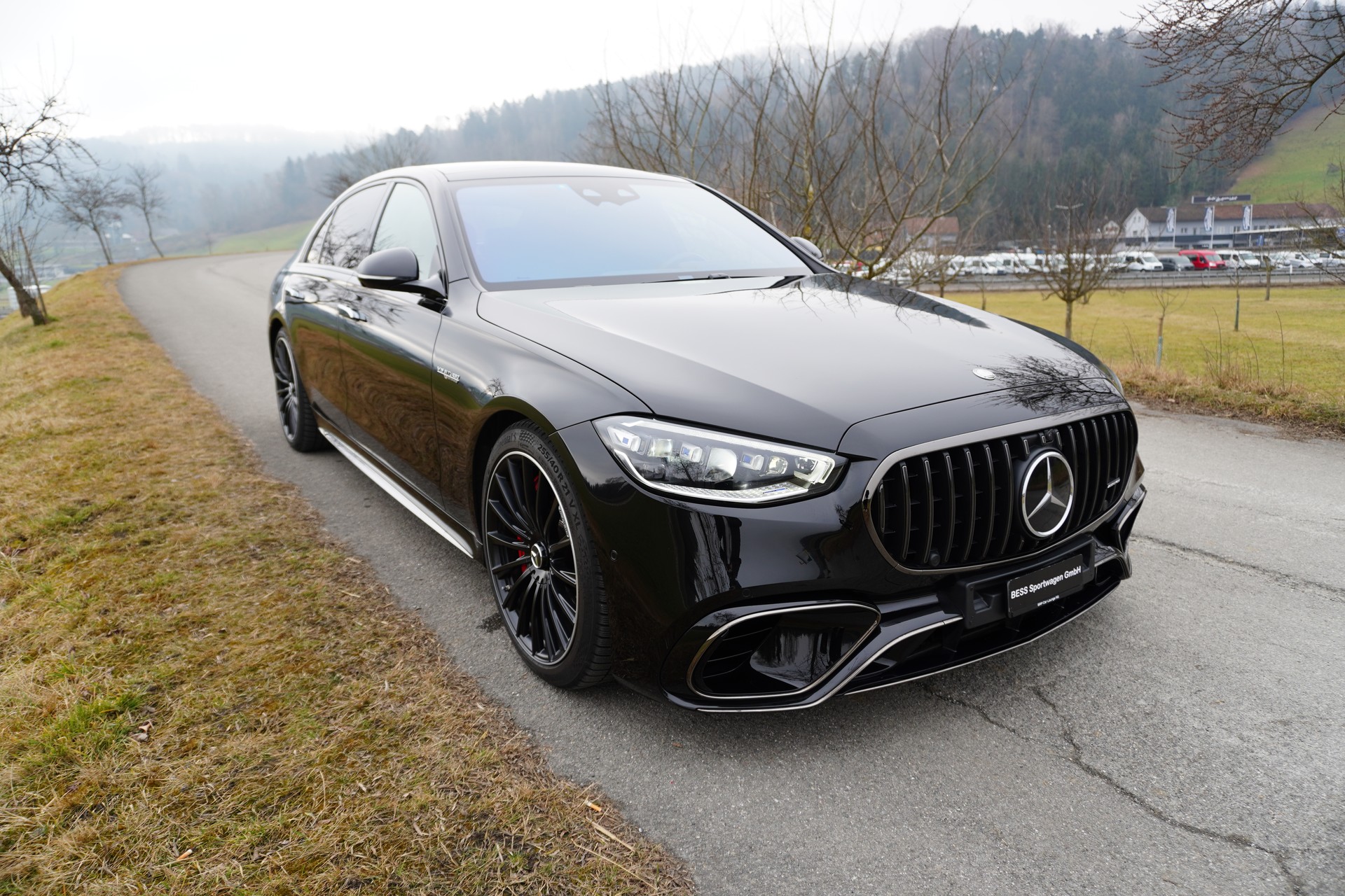 MERCEDES-BENZ S 63 AMG E Performance 4matic-image-1