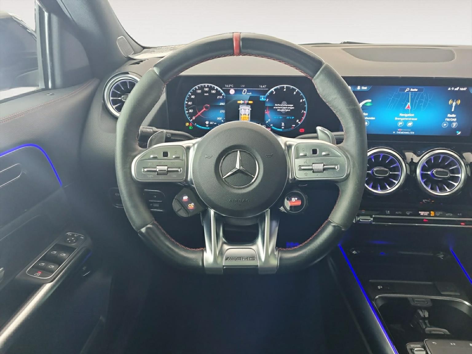 MERCEDES-BENZ GLA 45 AMG S 4Matic+-image-6