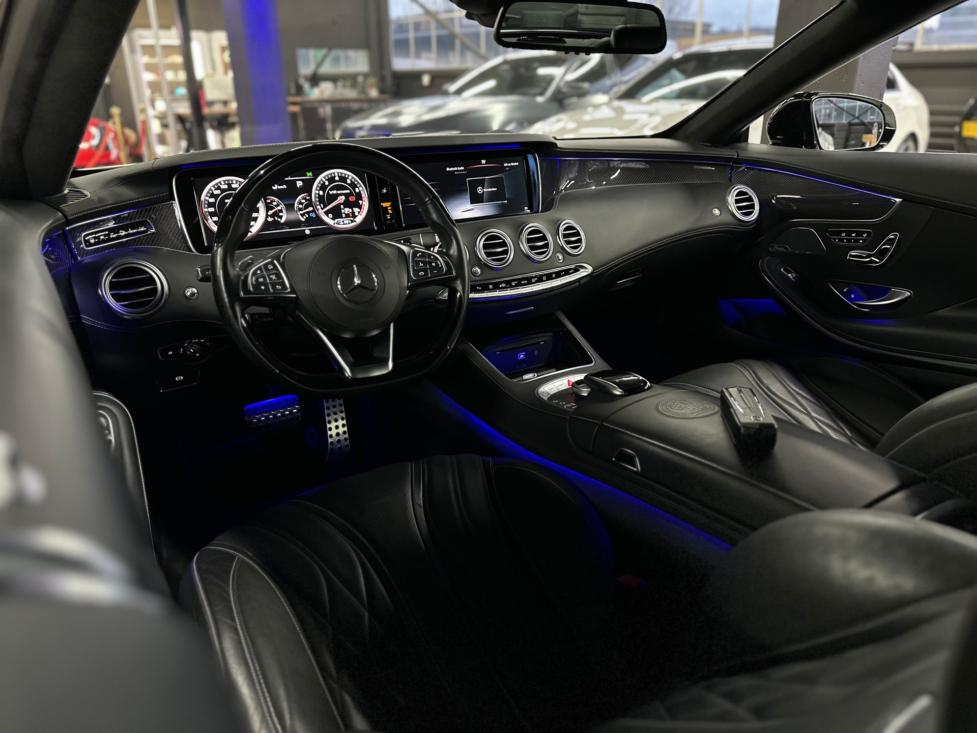 MERCEDES-BENZ S 63 AMG Cabriolet 4Matic Speedshift MCT AMG Driver's Package-image-5