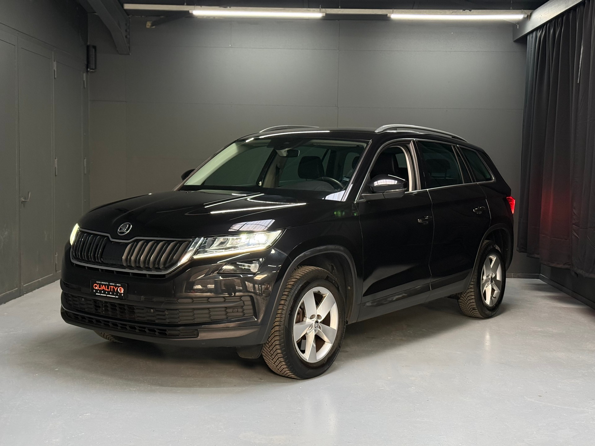 SKODA Kodiaq 2.0 TSI Ambition 4x4-image-3