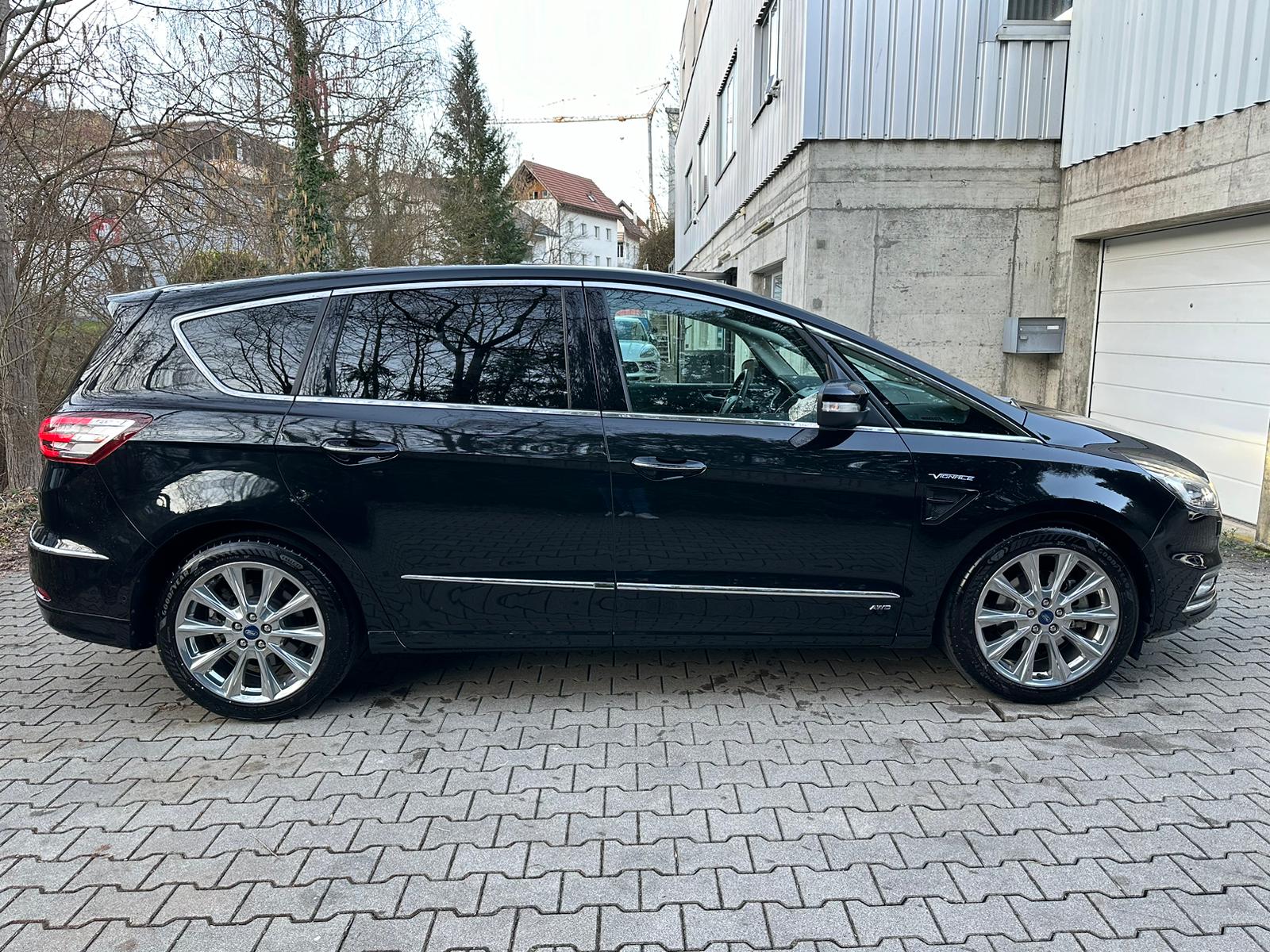 FORD S-Max 2.0 TDCi Vignale AWD Automatic-image-6
